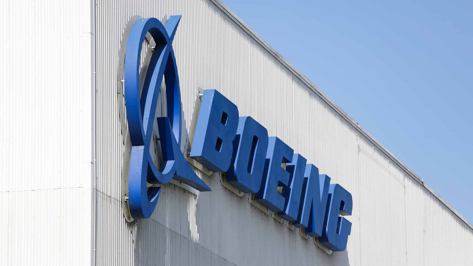 Image for the title: Boeing gets OK for satellite grid to provide internet from space 
