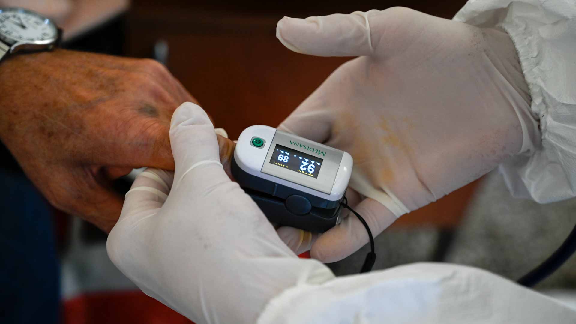 Image for the title: Worldwide coronavirus cases cross 249.06 million 