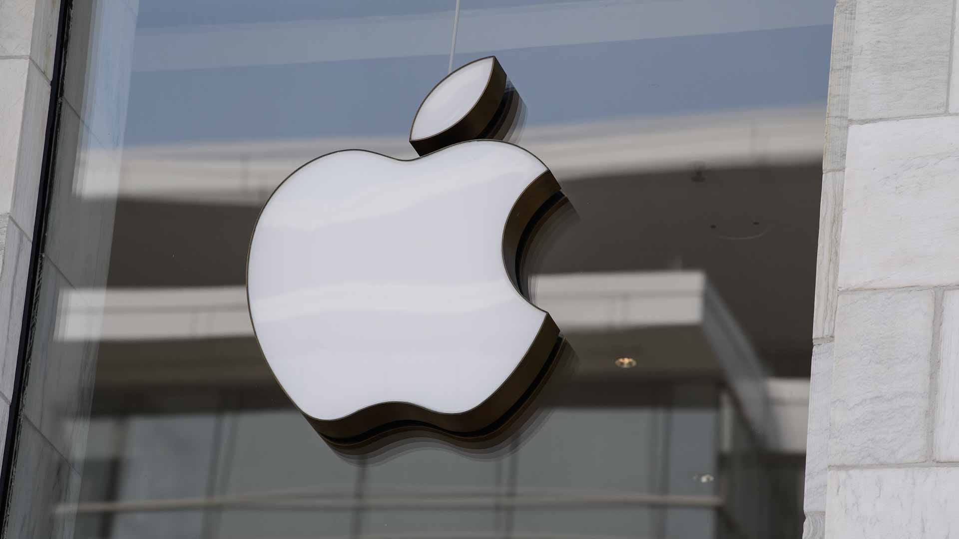 Image for the title: Apple hires former Tesla engineer to boost self-driving car effort 