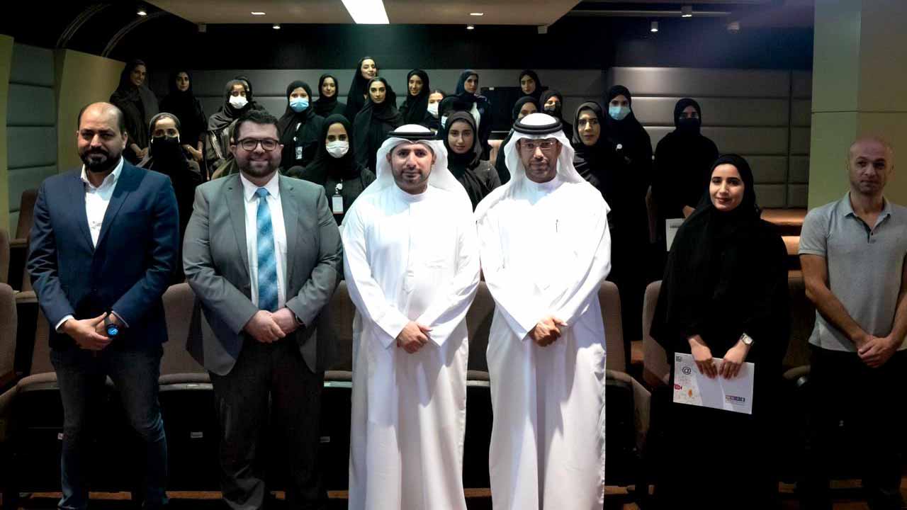 صورة بعنوان: "الشارقة للتدريب الإعلامي" يخرّج 35 منتسباً لمبادرة "أنا أستطيع" 
