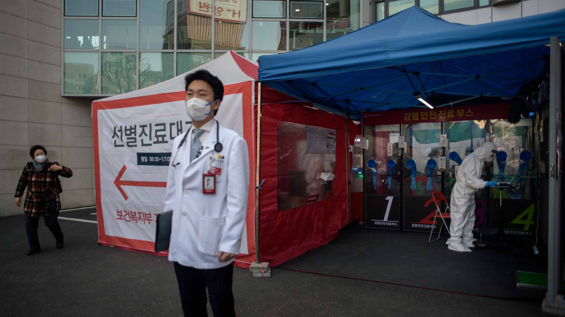 Image for the title: S. Korea reports 2,224 COVID-19 cases 