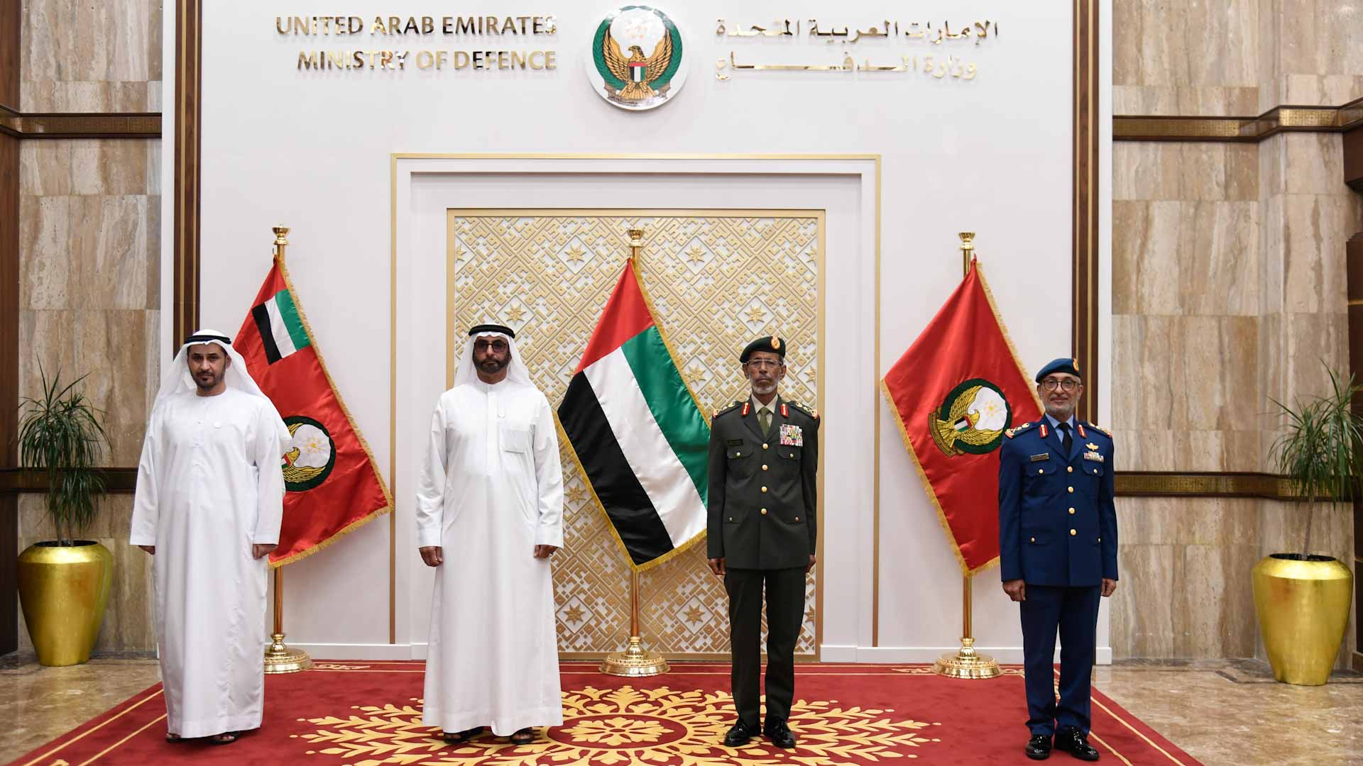 صورة بعنوان: البواردي يعلن إطلاق الهوية المرئية الجديدة لوزارة الدفاع 