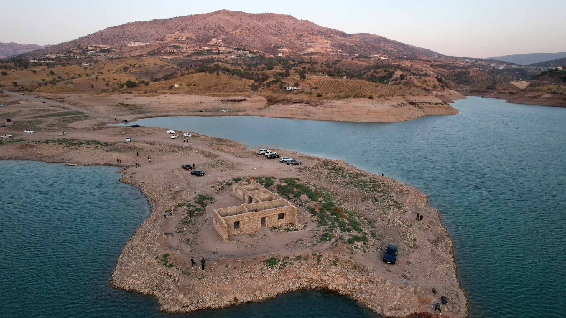 Image for the title: Drought gives rebirth to Iraqi Kurd village 