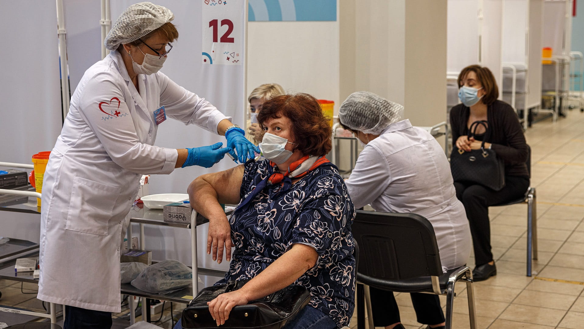 صورة بعنوان: روسيا تسجّل 1179 وفاة و39165 إصابة جديدة بكورونا 