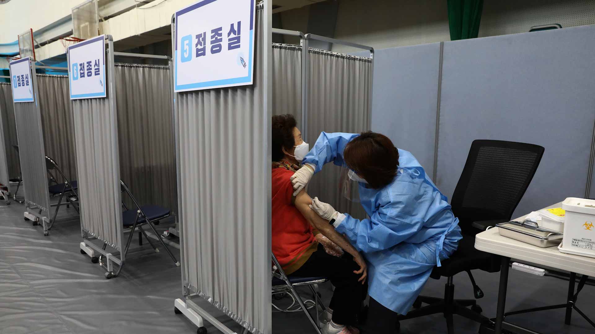 Image for the title: S. Korea reports 1,760 COVID-19 cases 