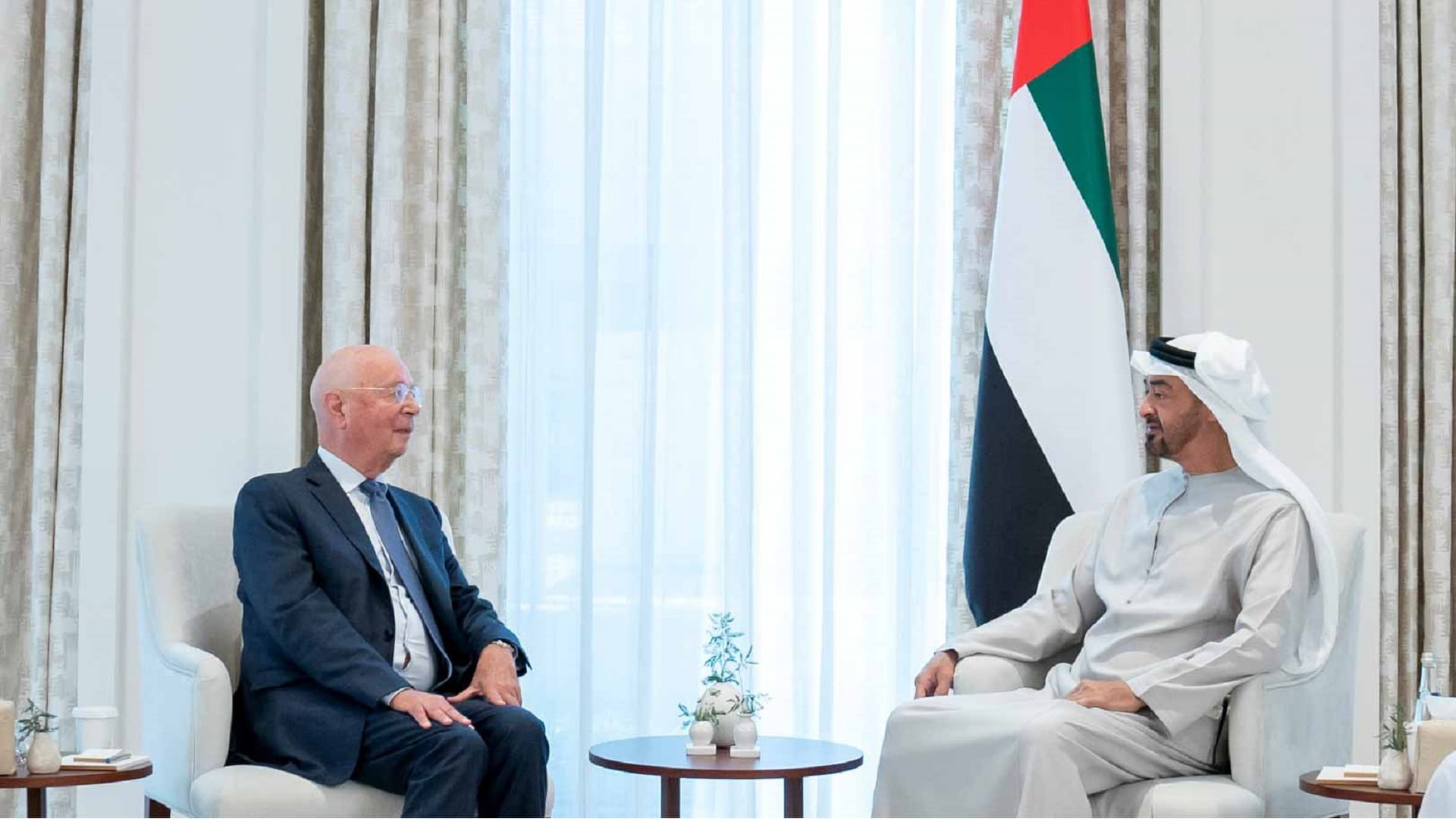 Image for the title: Mohamed bin Zayed receives Executive Chairman of WEF 