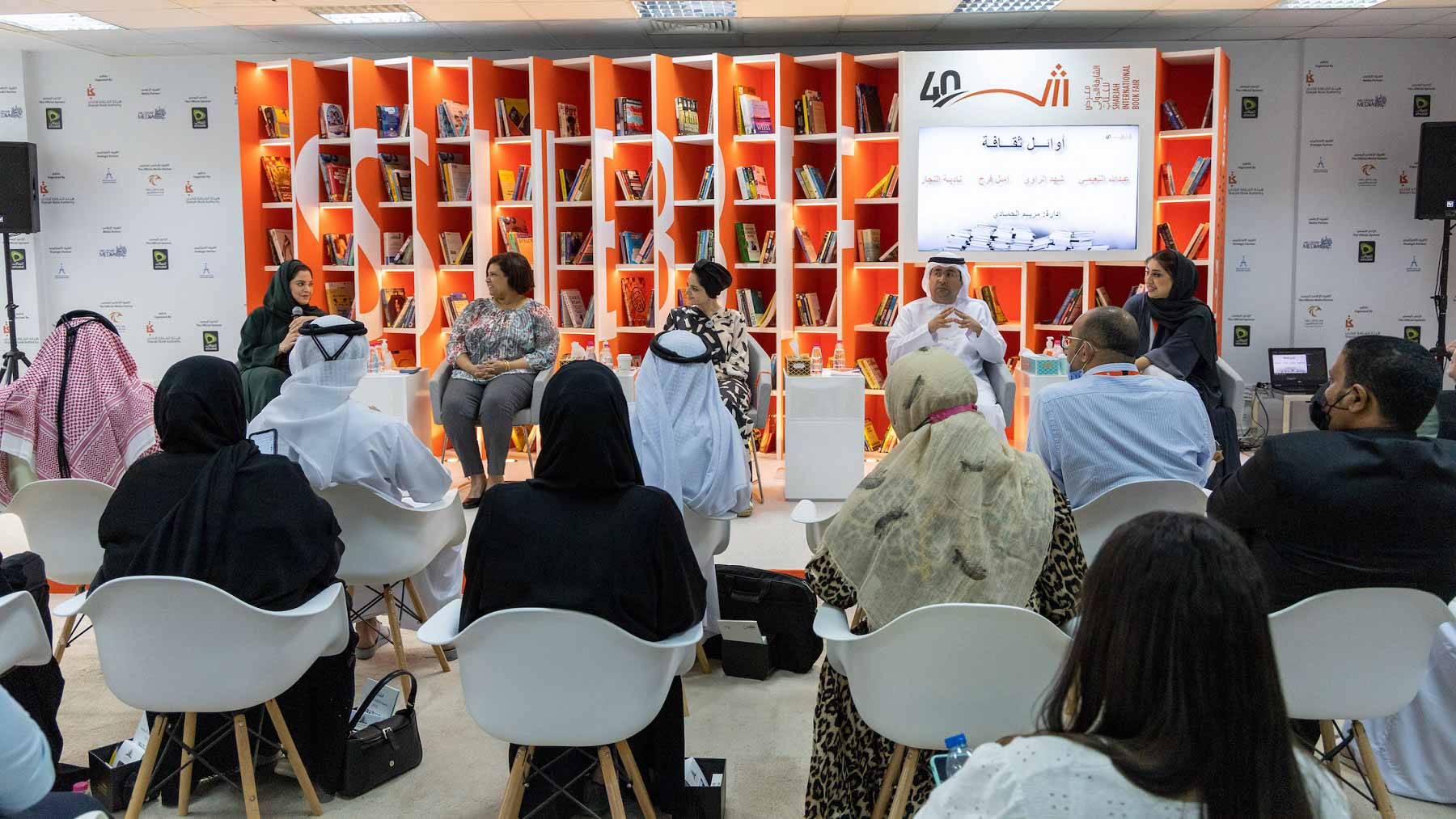 صورة بعنوان: "أوائل ثقافة": نكتب للقارئ.. لا للجوائز 