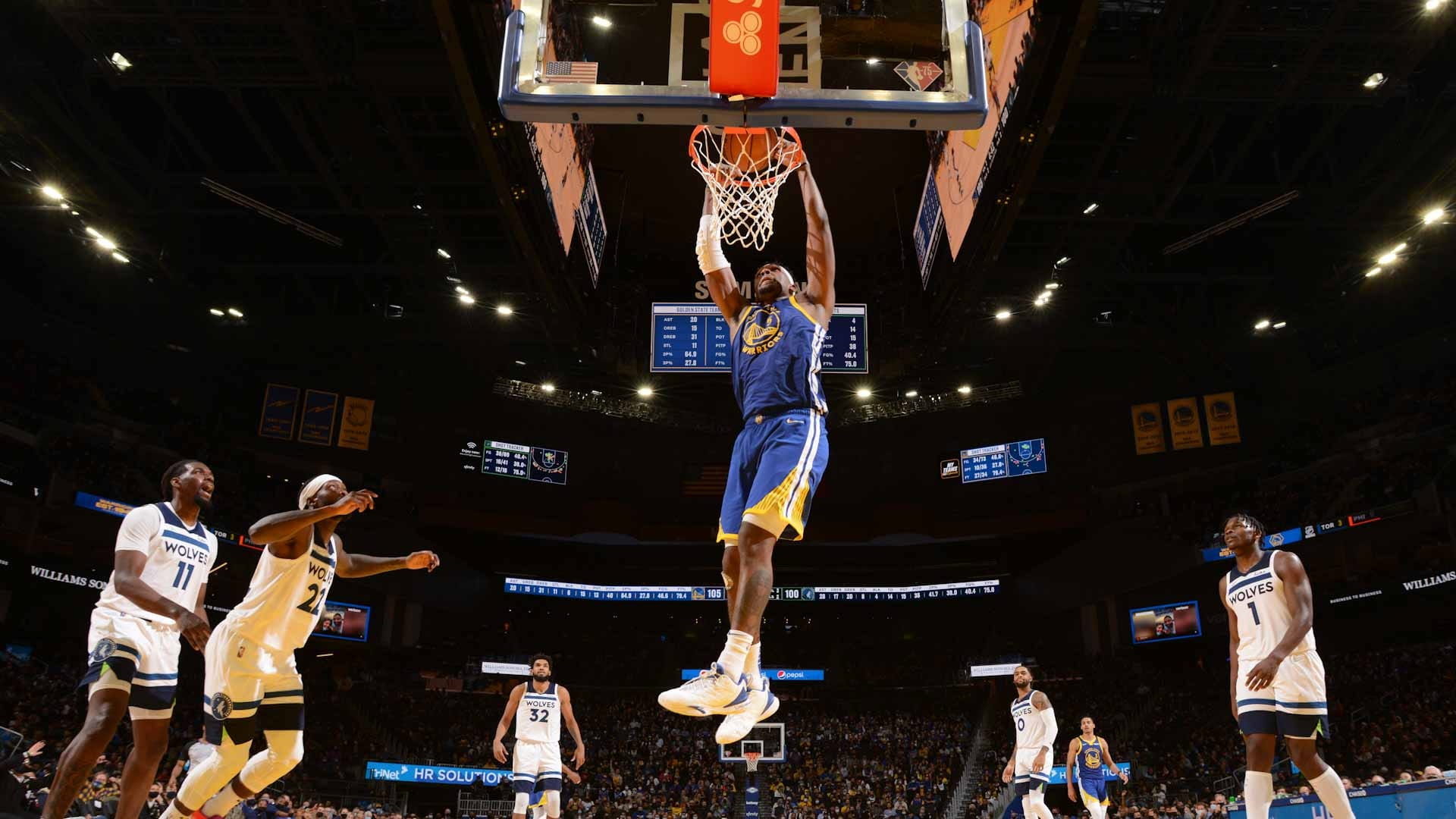 صورة بعنوان: غولدن ستيت يحقق فوزه السادس على التوالي في السلة الأميركية 