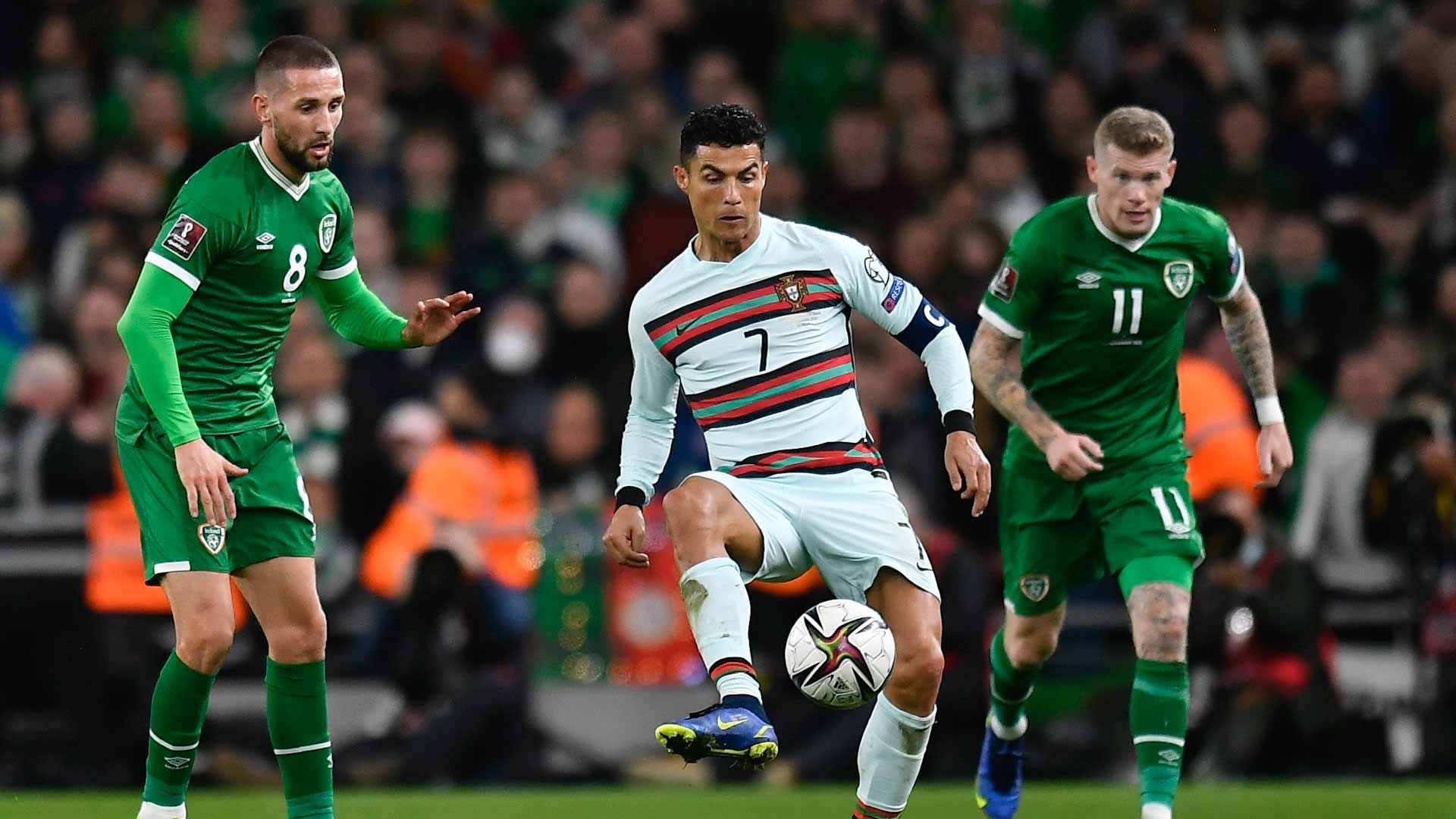 Image for the title: Portugal close in on World Cup after goalless draw in Ireland 