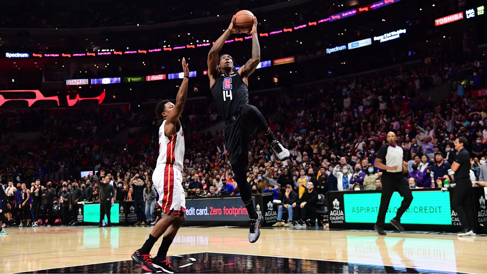 صورة بعنوان: كليبرز يحقق فوزه السادس على التوالي في السلة الأميركية  