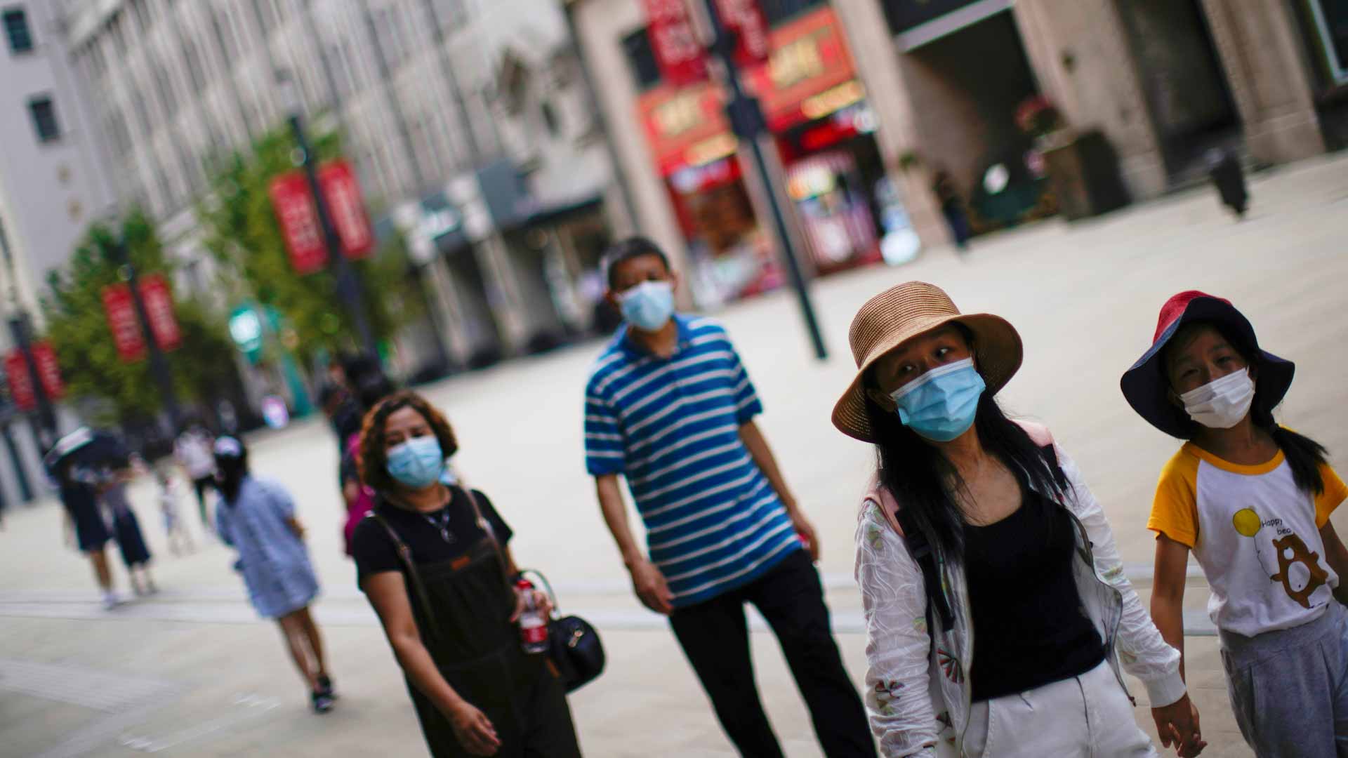 صورة بعنوان: الصين تسجل 75 إصابة مؤكدة جديدة بكورونا و34 بدون أعراض 