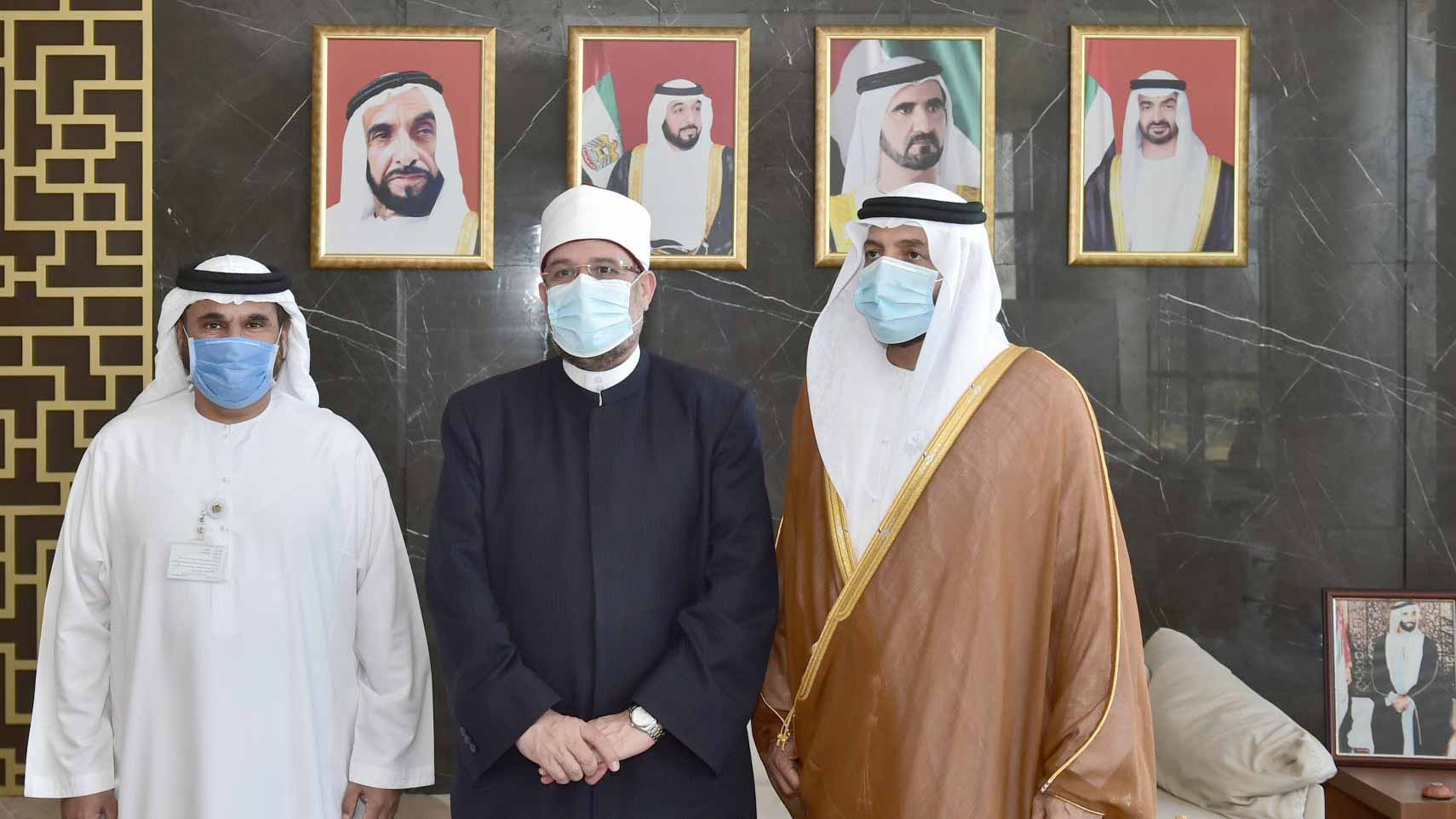 صورة بعنوان: "الشؤون الإسلامية" تُطلع وزير الأوقاف المصري على إنجازاتها 