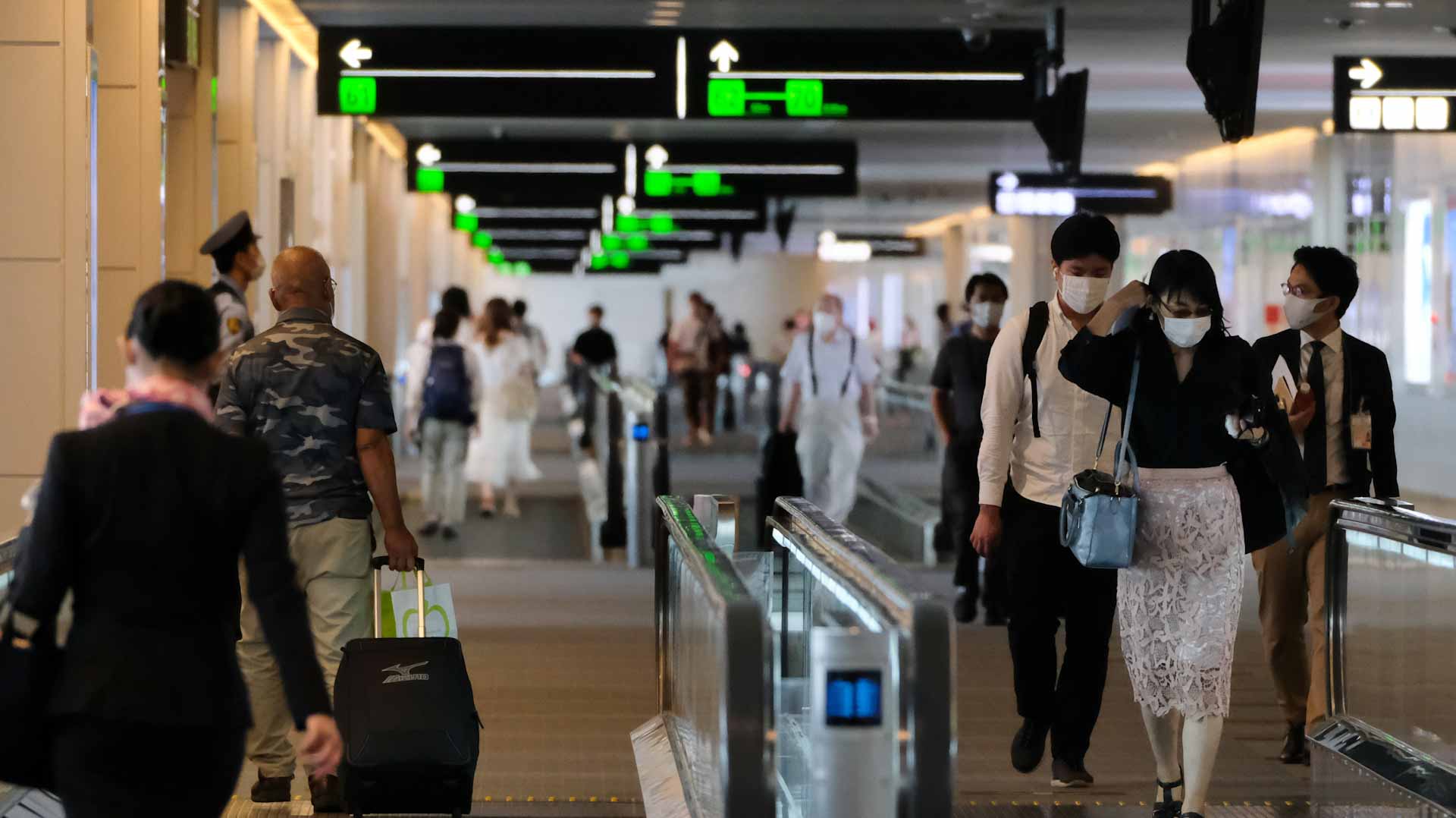 Image for the title: Japan considering resuming domestic travel subsidies mid-Jan 