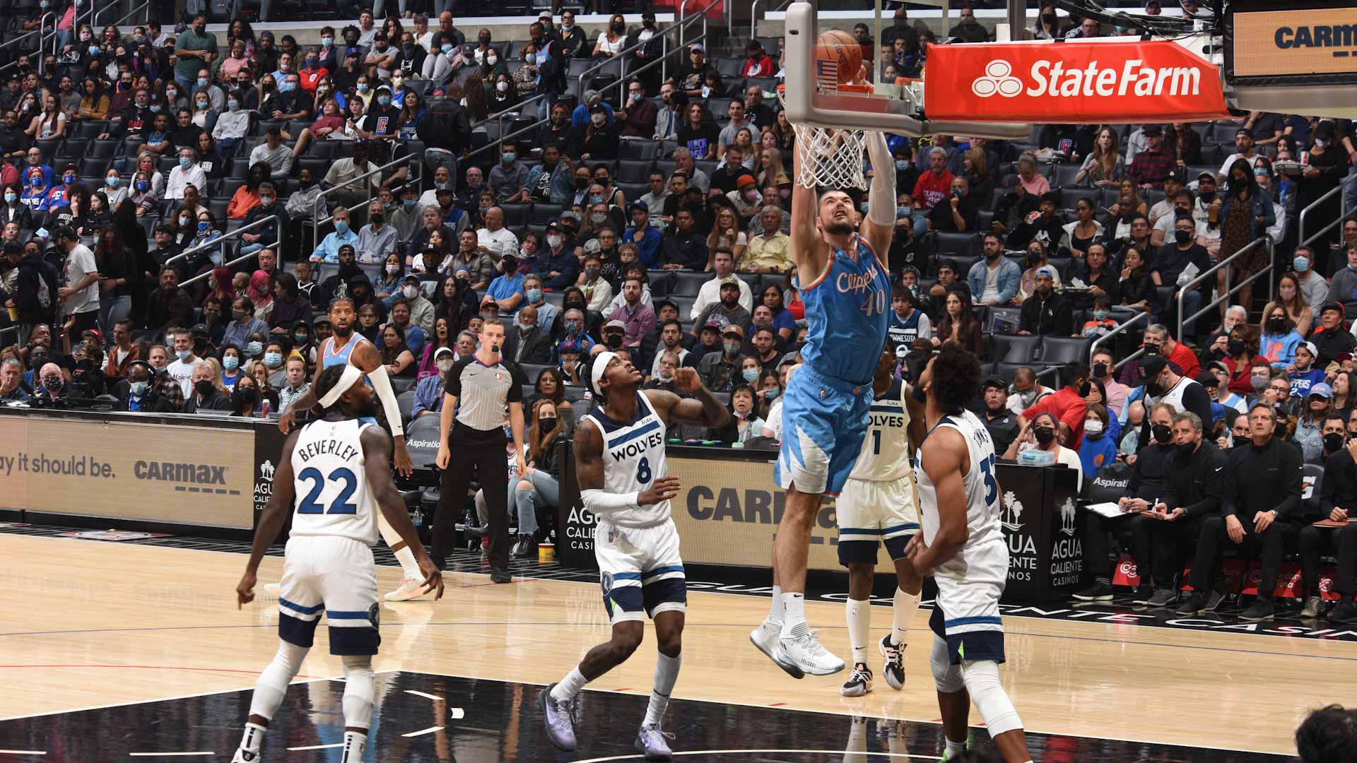 صورة بعنوان: كليبرز يحقق فوزه السابع توالياً في دوري السلة الأميركي 