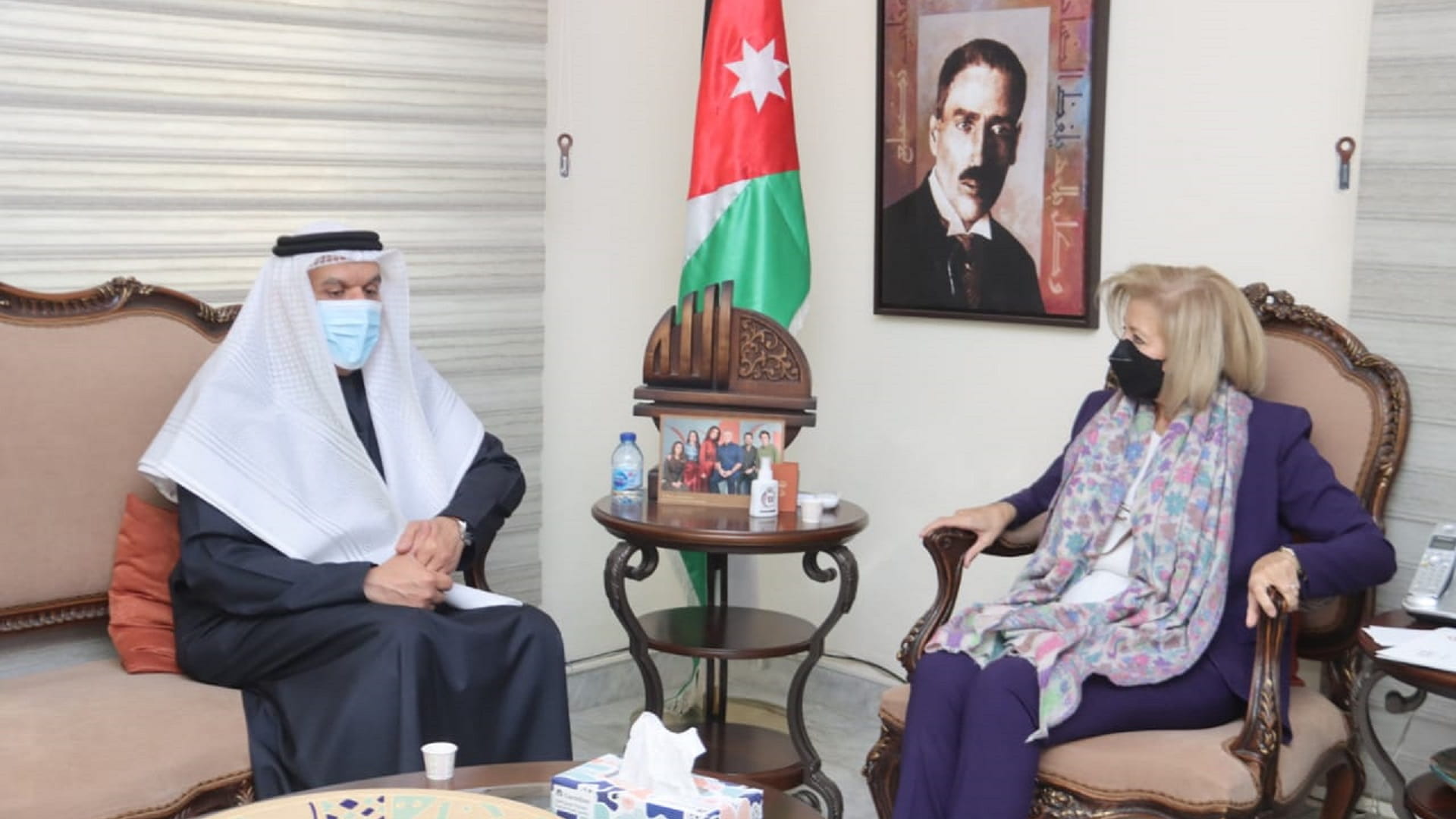 صورة بعنوان: الهيئة العربية للمسرح تبحث التنسيق مع وزيرة الثقافة الأردنية 