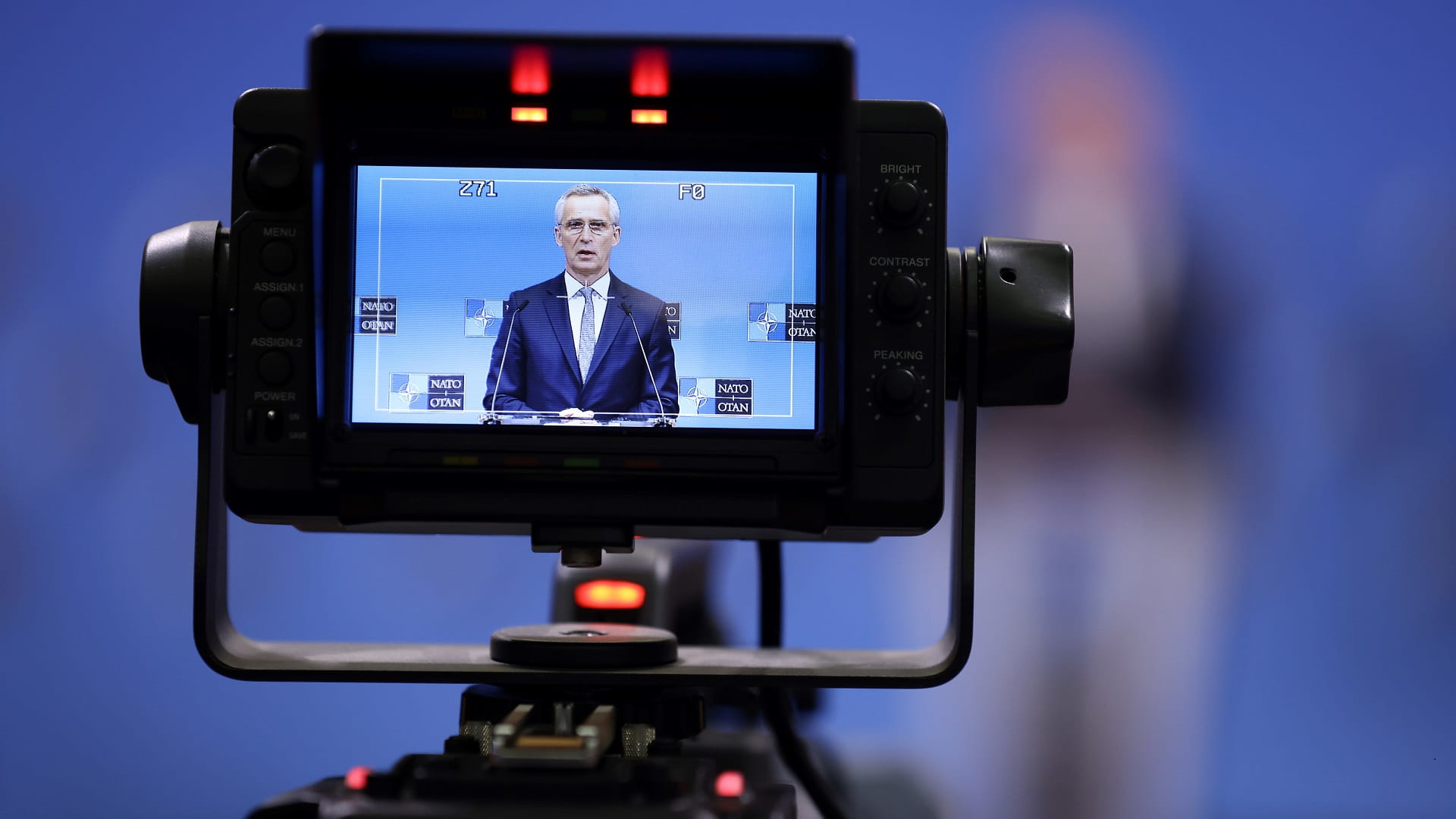 صورة بعنوان: طبول الحرب تقرع.. الناتو يحذر روسيا من أعمال عدوانية ضد أوكرانيا 