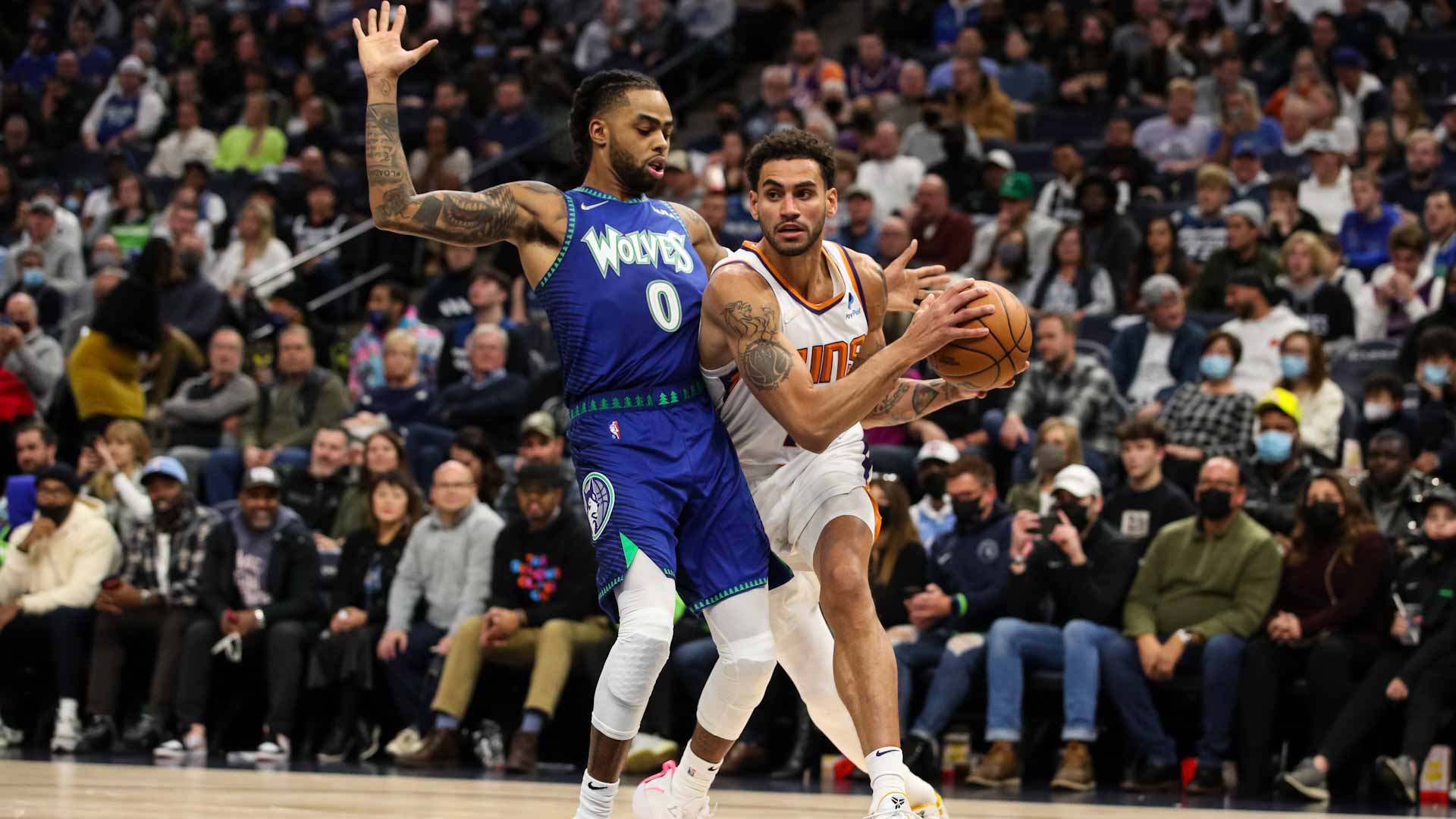 صورة بعنوان: فينيكس يحقق فوزه التاسع على التوالي في دوري كرة السلة الأميركي  