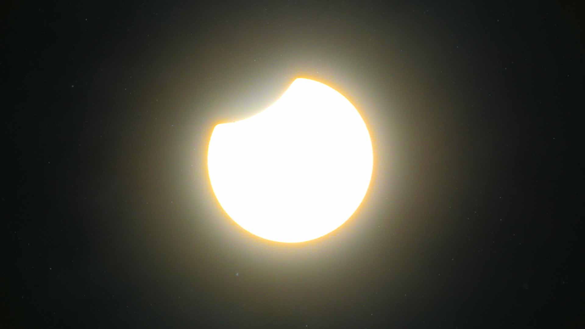 Image for the title: Moon lighting: partial lunar eclipse to be longest since 1440 