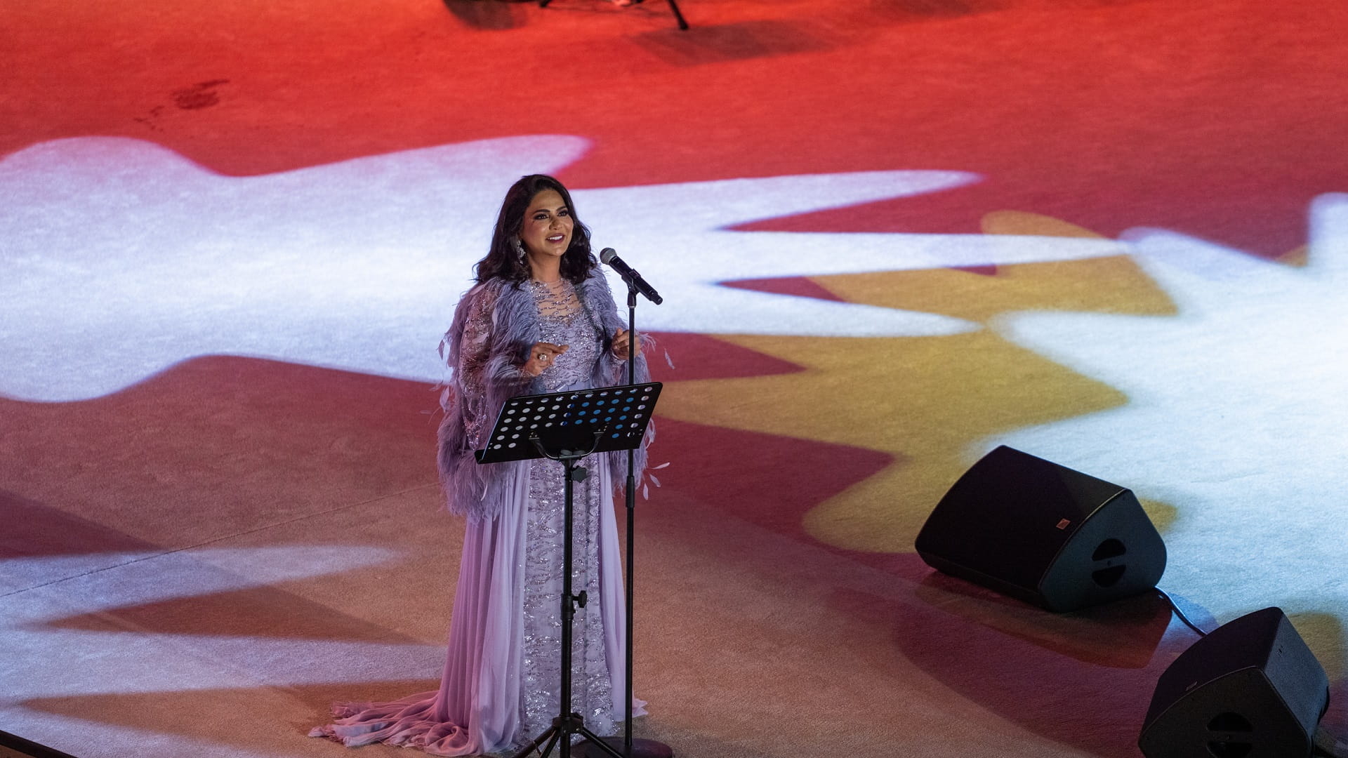 Image for the title: Nawal enchants Khorfakkan Amphitheatre audience 