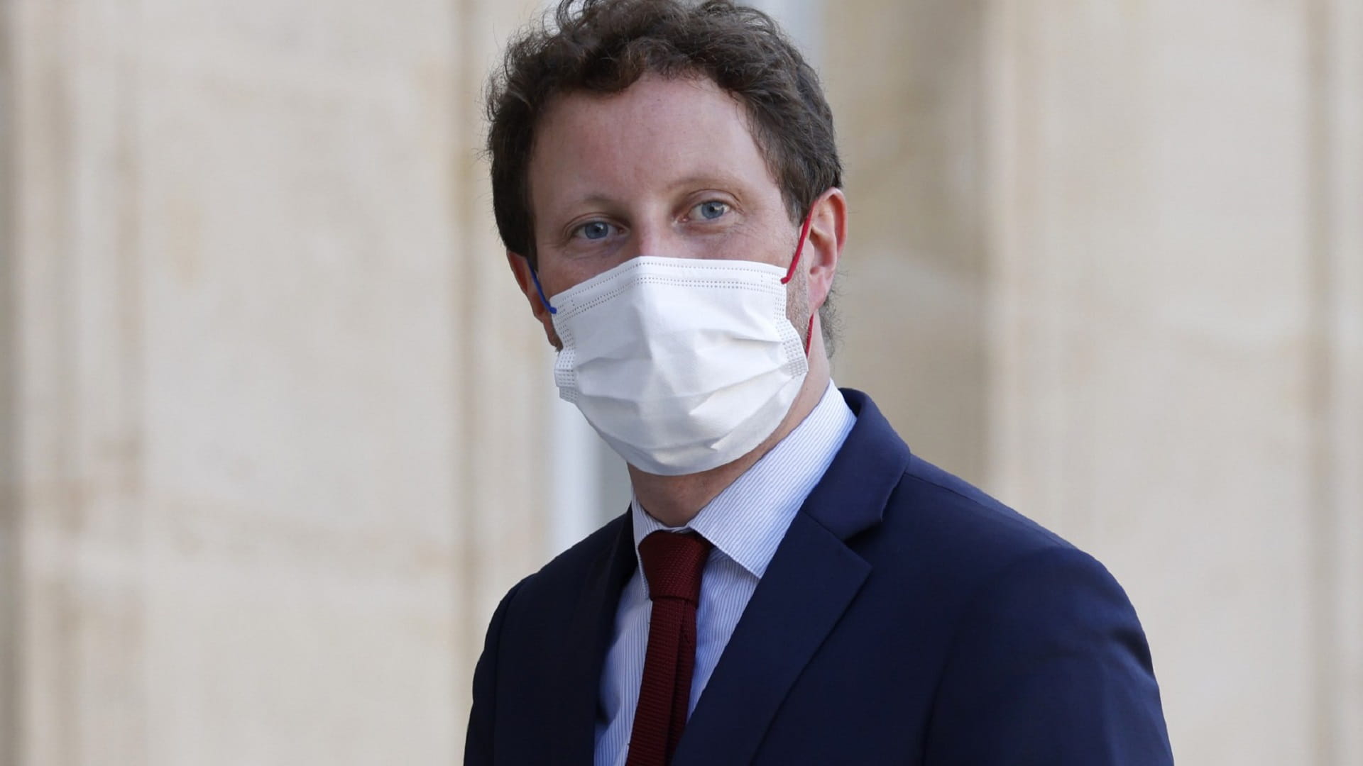 Image for the title: France says no 'retreat' on UK fishing demands 