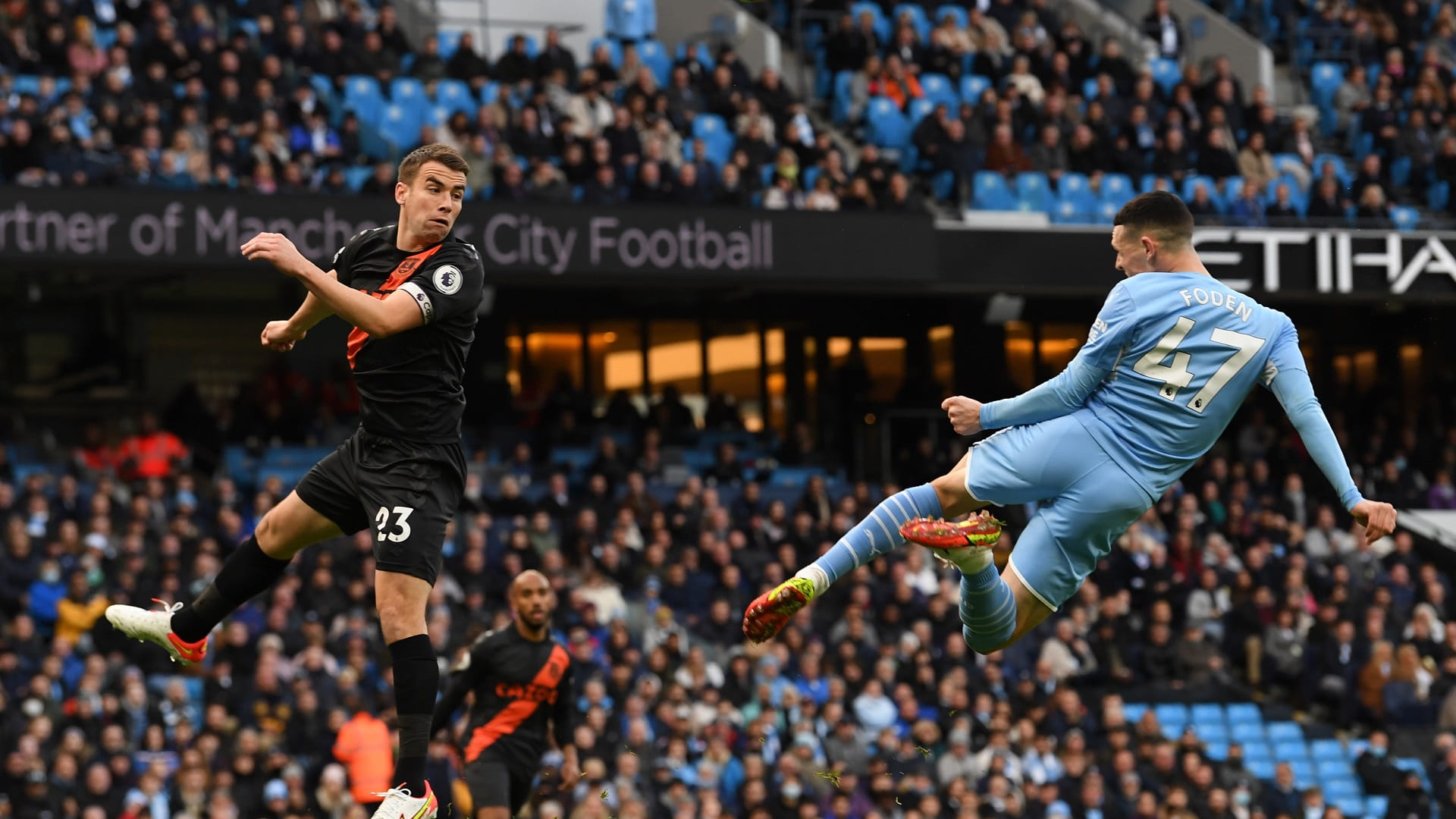 صورة بعنوان: مانشستر سيتي يزيد من أوجاع إيفرتون في الدوري الإنجليزي 