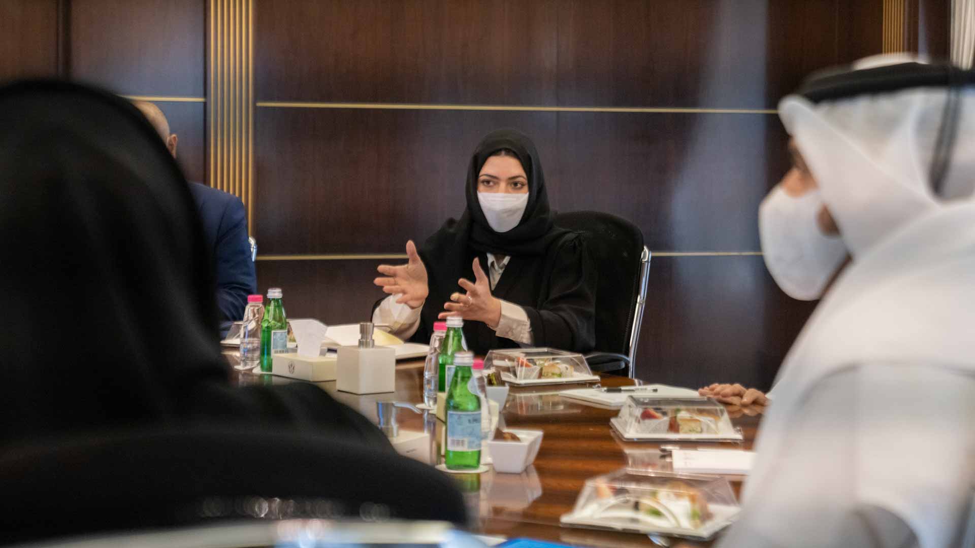 صورة بعنوان: بن طليعة تستقبل وفداً من الأمانة العامة لـ "تنفيذي رأس الخيمة" 