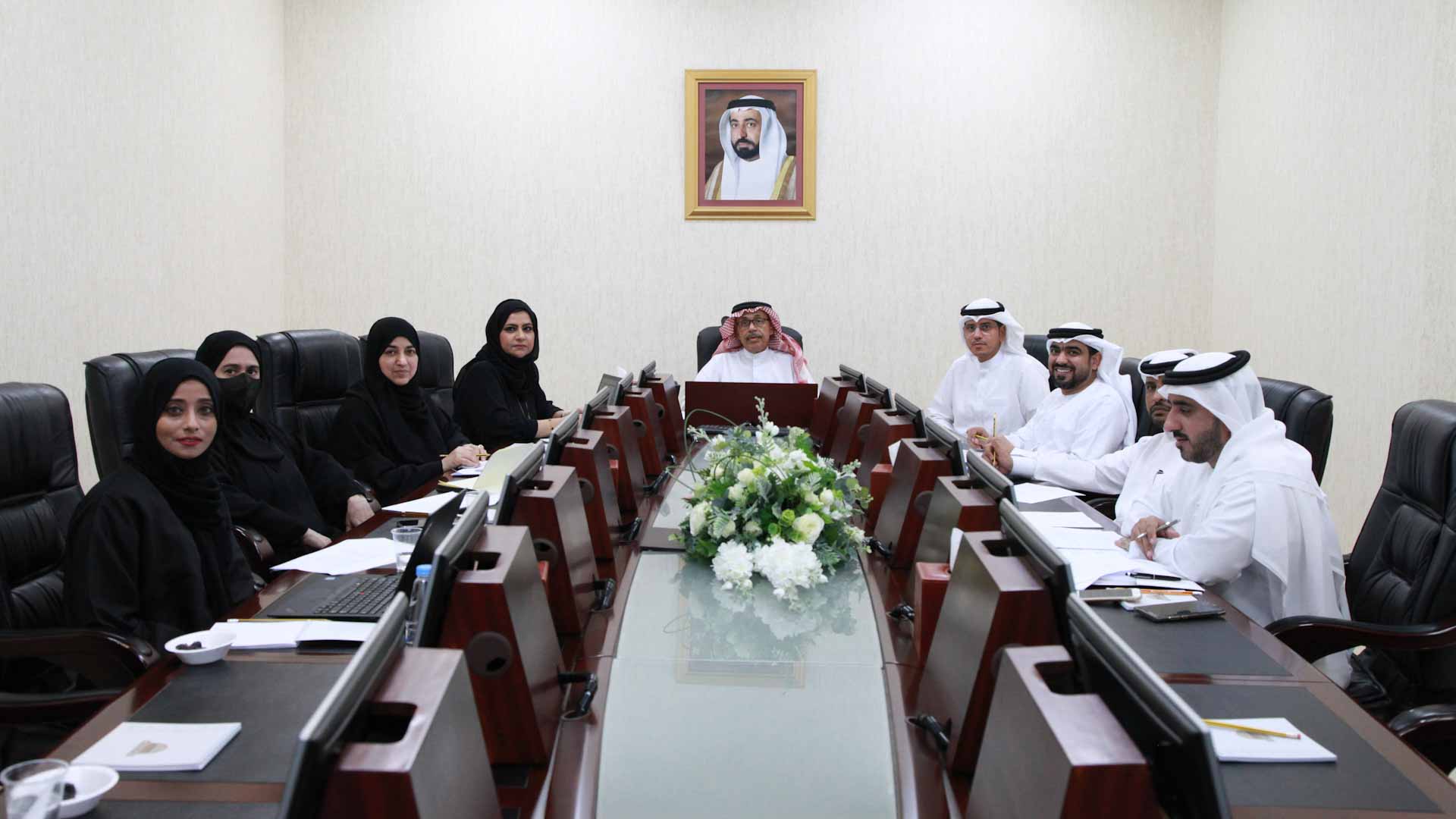 صورة بعنوان: "تربية الاستشاري" تناقش مشروع قانون تنظيم أكاديمية الشارقة للتعليم 