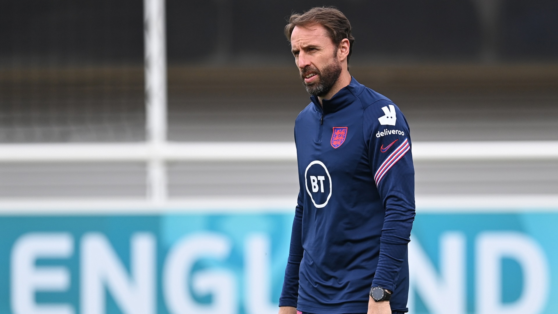 Image for the title: Southgate sign the ‘Three Lions' contract extension to 2024 