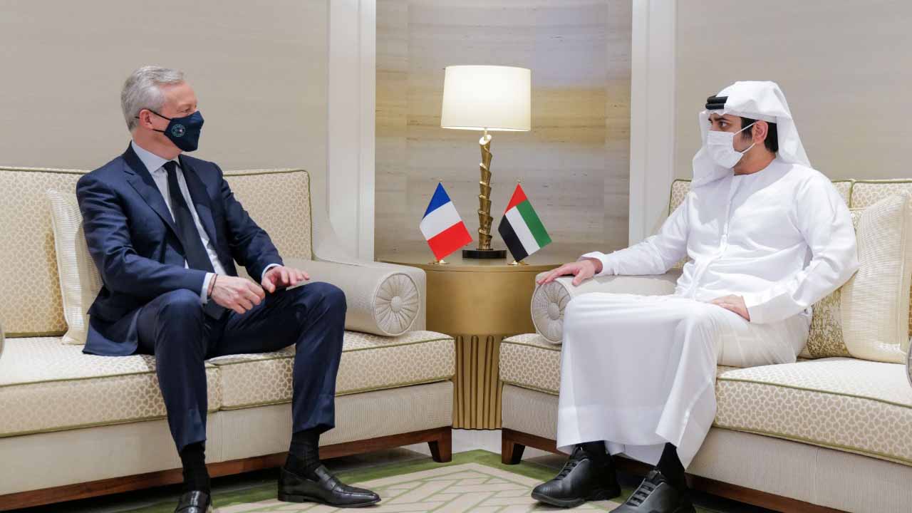 Image for the title: Maktoum bin Mohammed receives France’s MoE at Expo 2020 