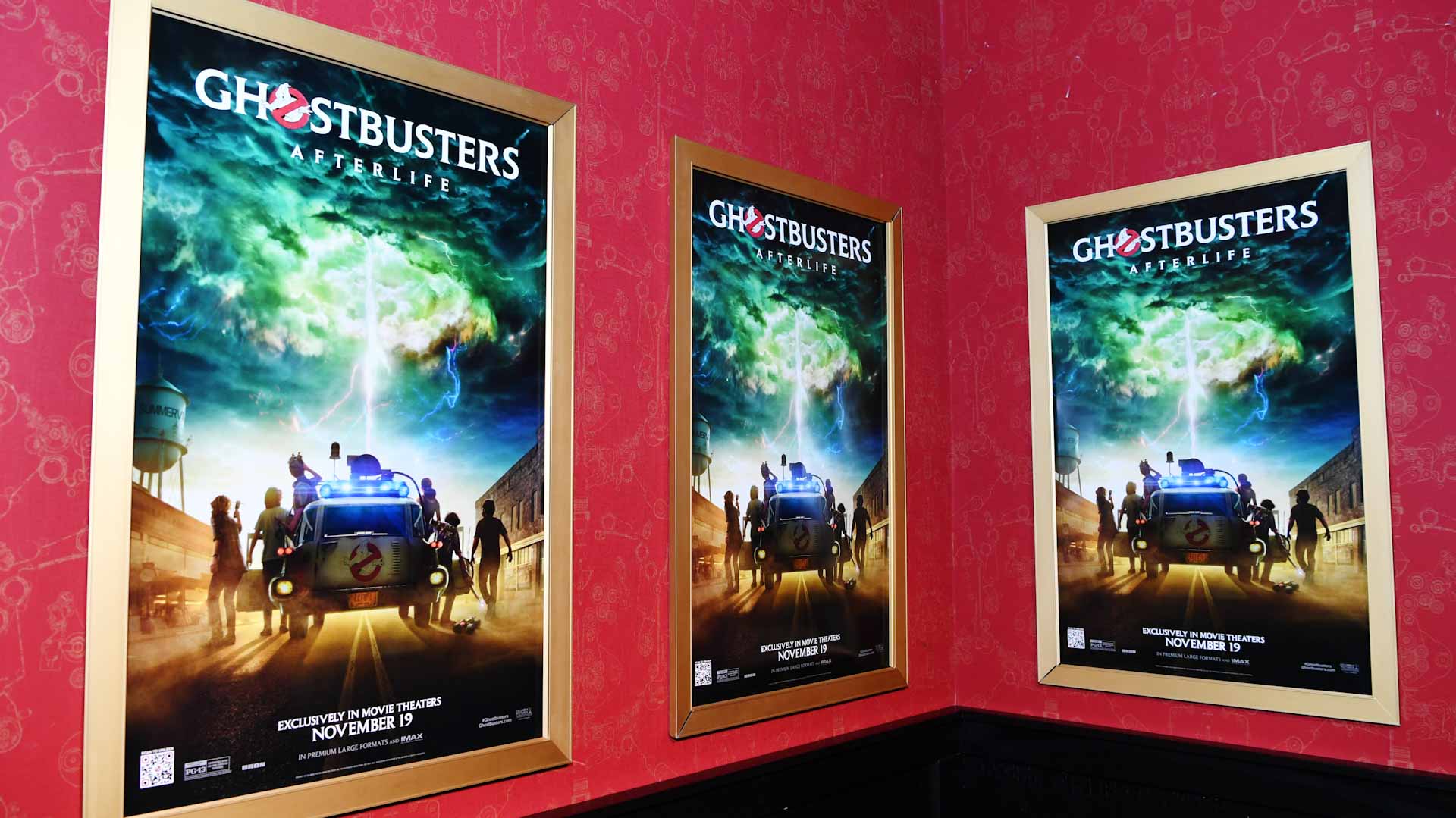 Image for the title: 'Ghostbusters' sequel scares up a N.America box office lead 