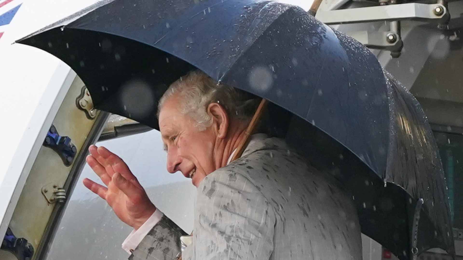 صورة بعنوان: لتطوير أبحاثها...الأمير تشارلز يفتتح مركزاً جديداً لأسترازينيكا 