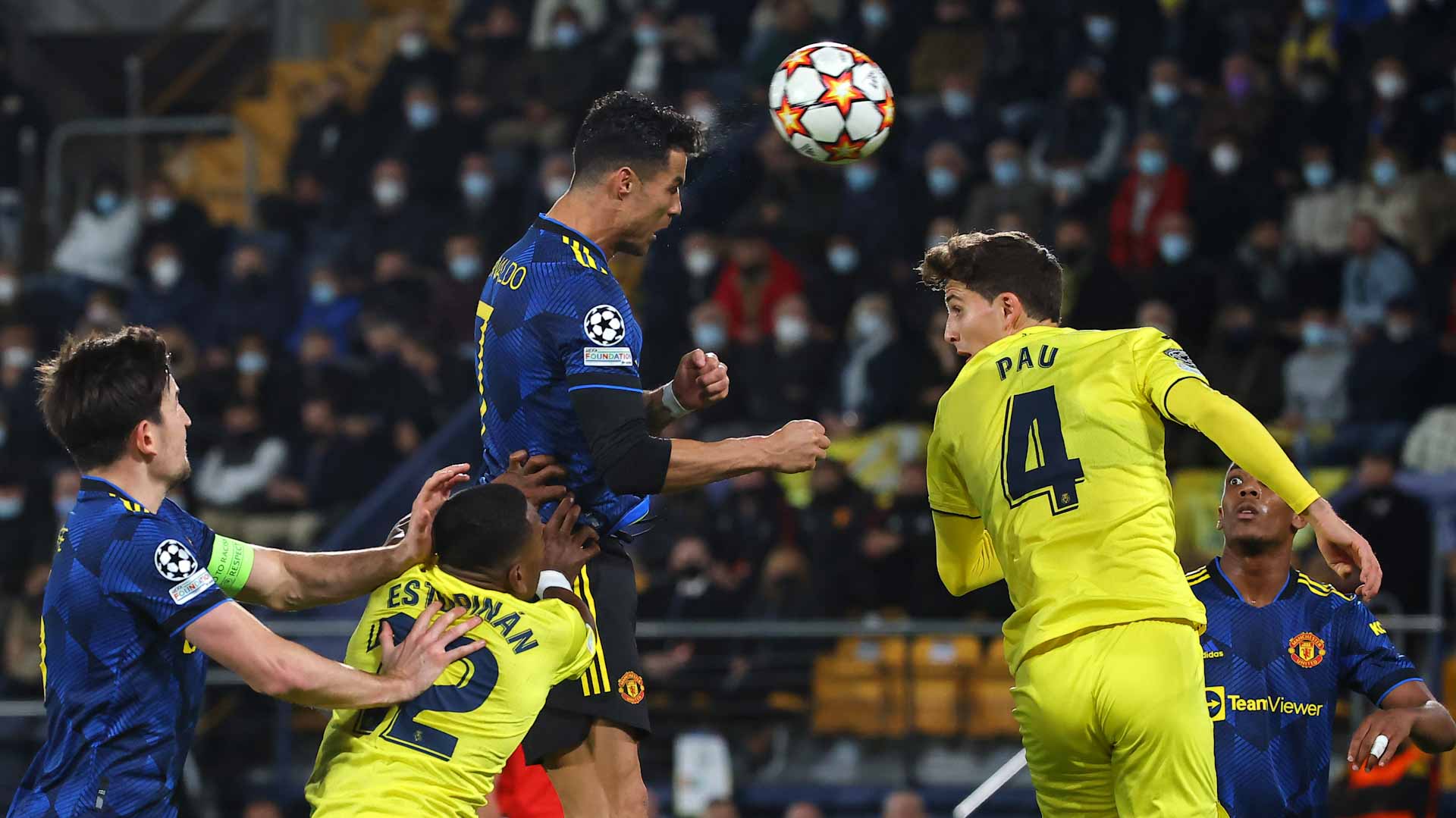 Image for the title: Ronaldo fires Manchester United into Champions League last 16 