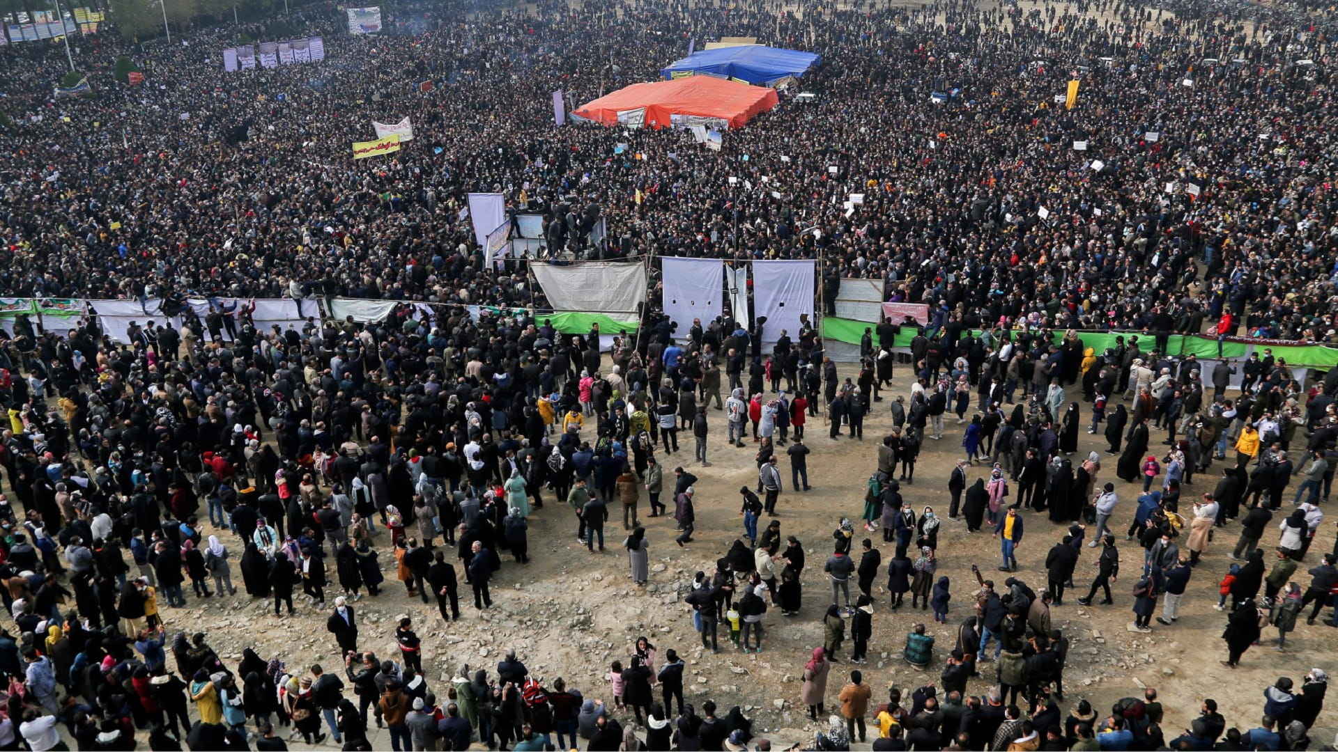 Image for the title: Protesters, police clash in Iran over water shortages 