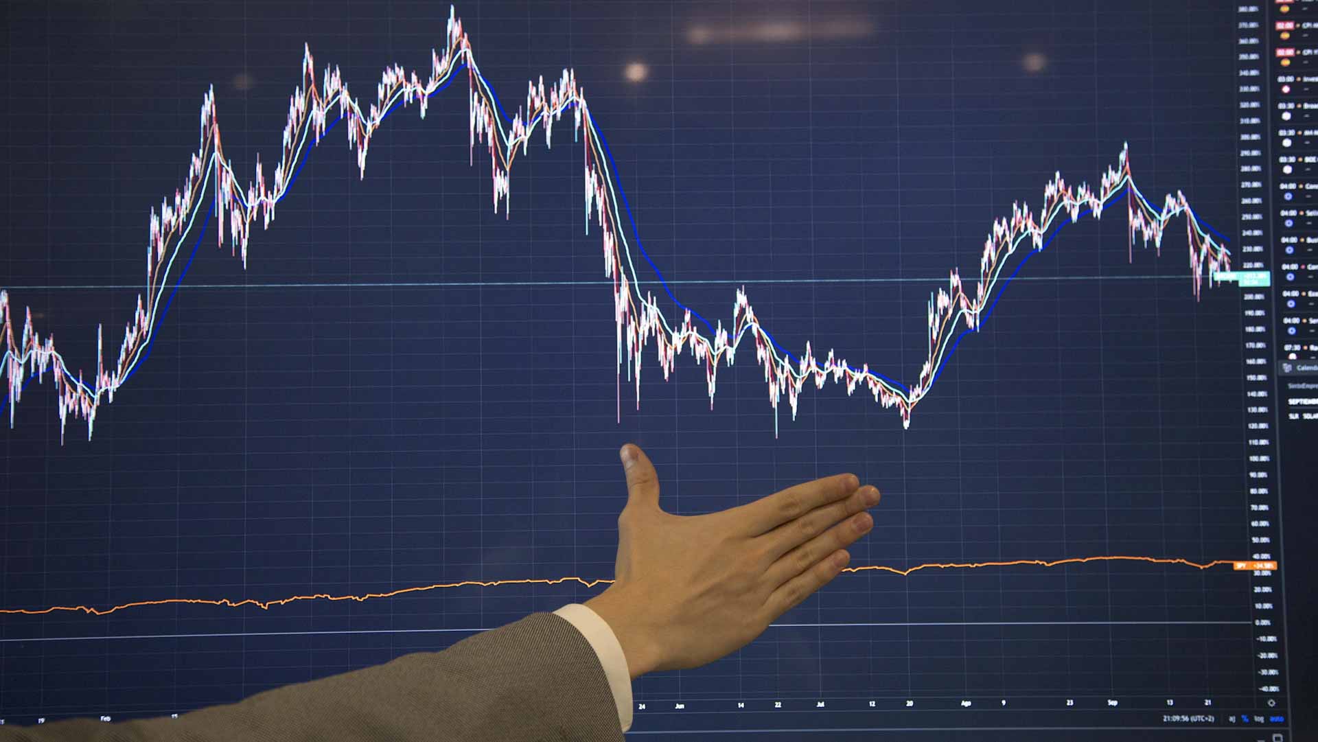Image for the title: Mexico's economy shrank 0.4% in Q3: official data 