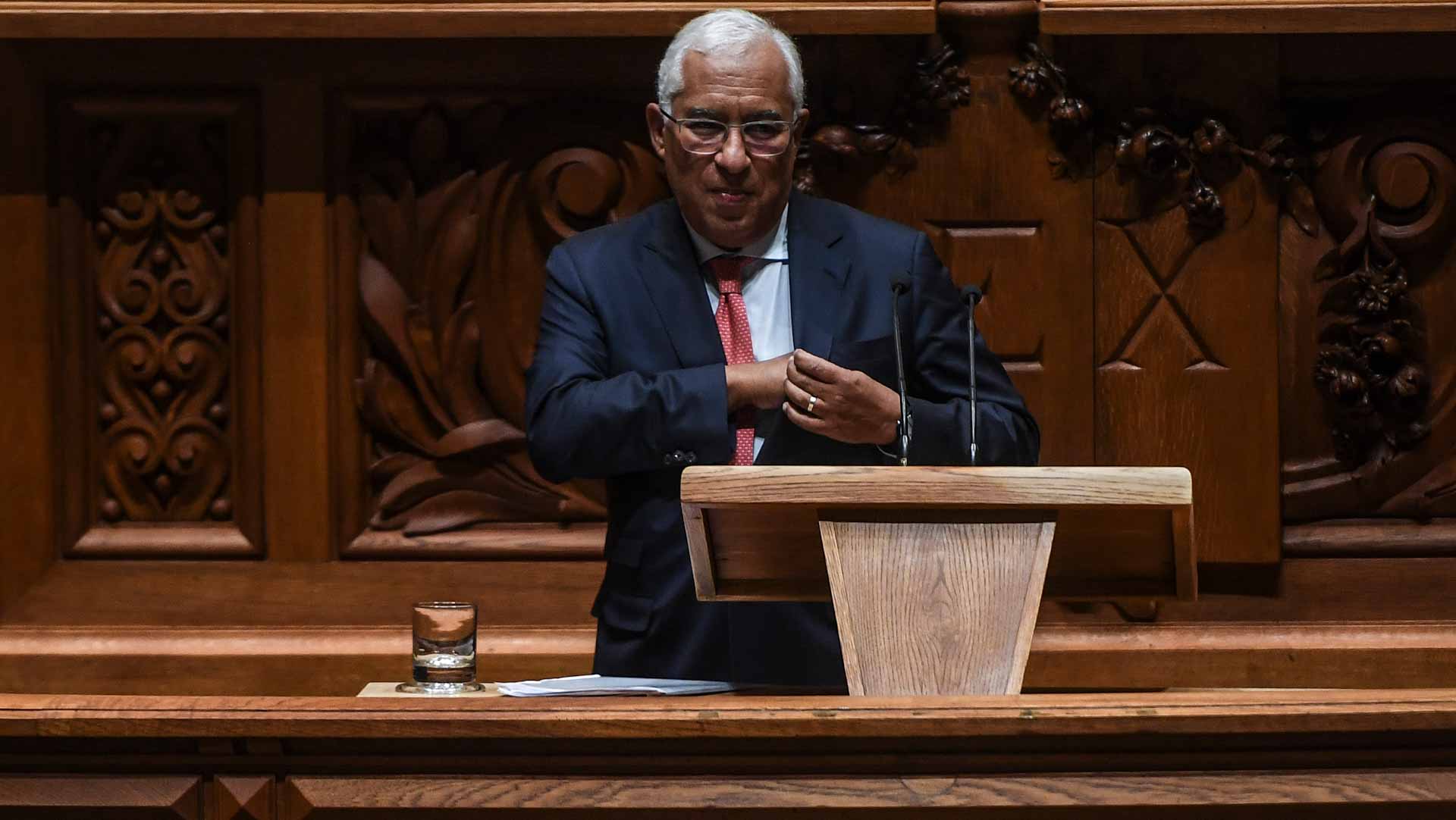 Image for the title: Portugal reimposes rules as COVID-19 cases rise 