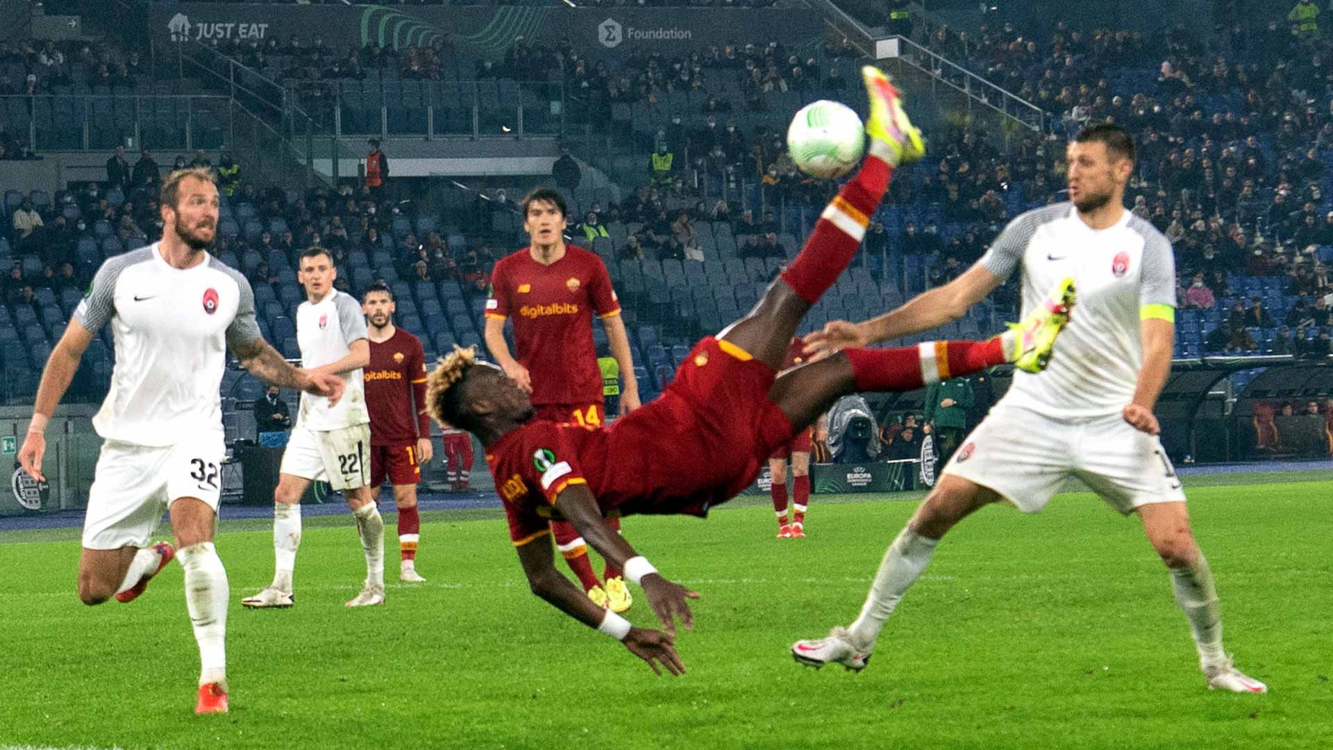 صورة بعنوان: روما الإيطالي يتأهل لمرحلة خروج المغلوب في دوري المؤتمر الأوروبي 