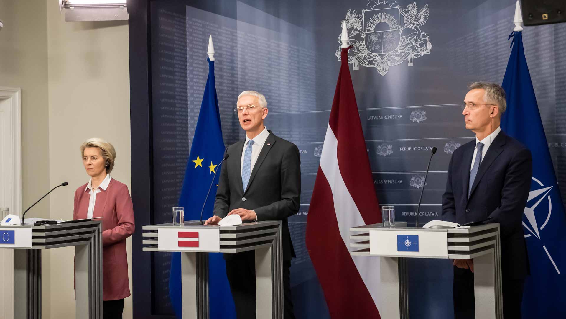 Image for the title: NATO eyes Russia's Ukraine buildup amid invasion fears 