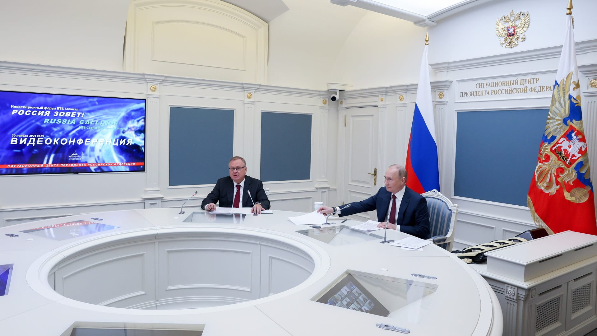 Image for the title: Putin: West Ukraine threaten Russia security 