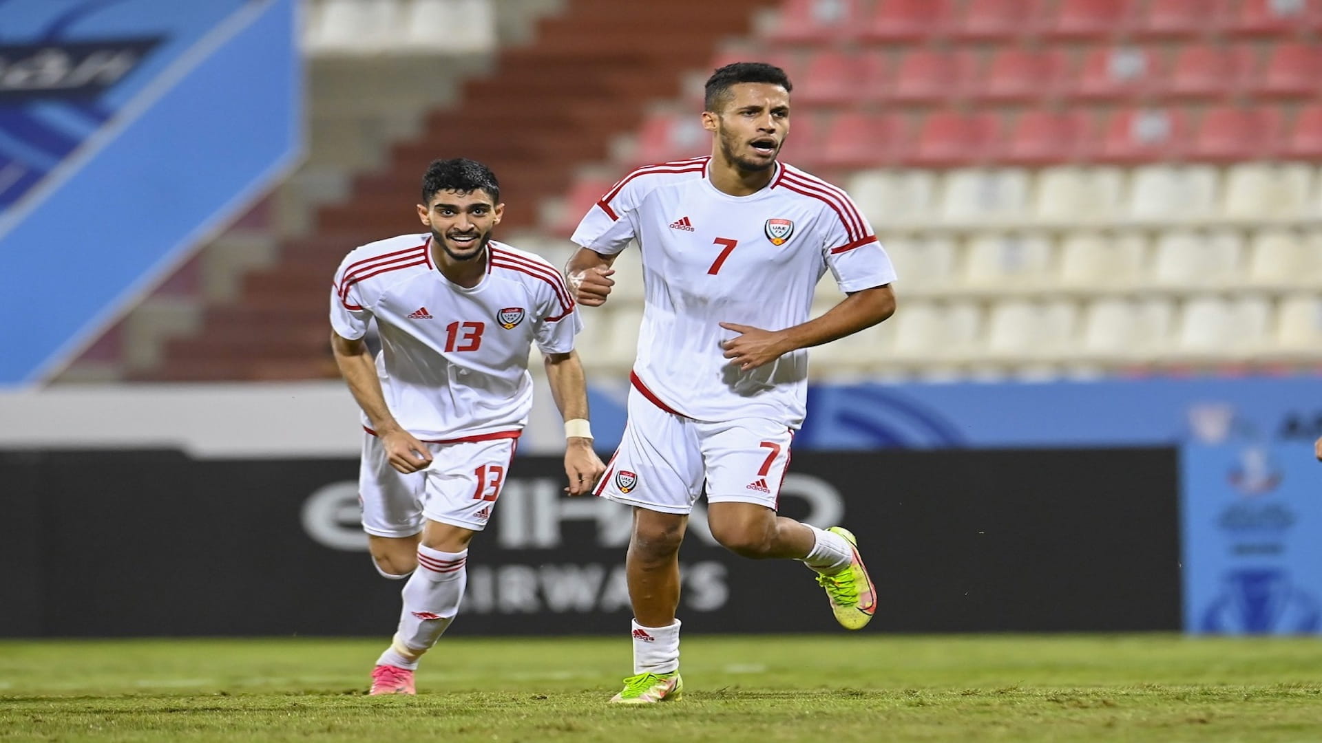 صورة بعنوان: الأبيض الأولمبي يهزم عُمان بثنائية في تصفيات كأس آسيا 