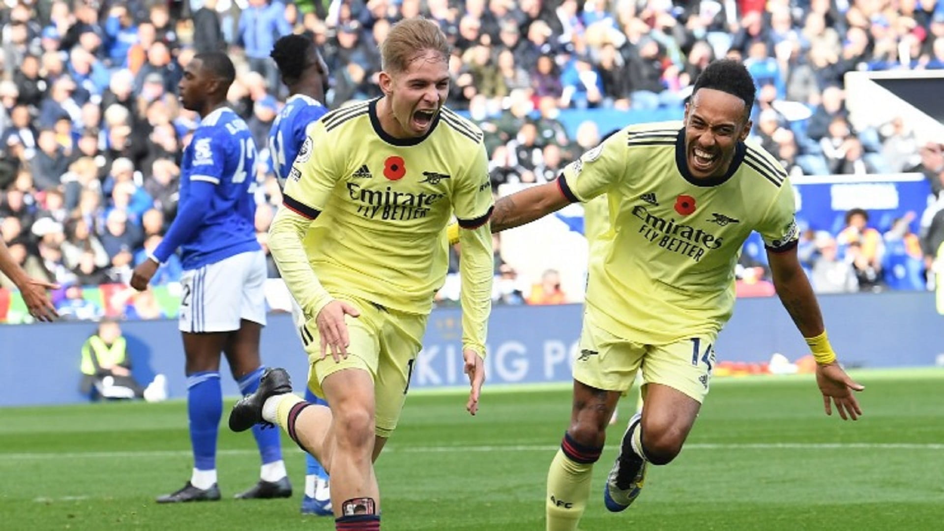 صورة بعنوان: أرسنال يواصل تألقه بالدوري الإنجليزي بثنائية في مرمى ليستر سيتي 