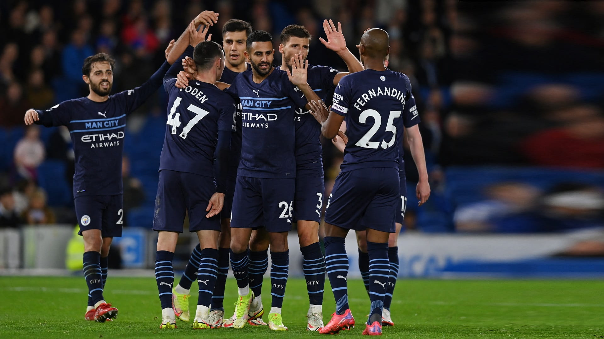 صورة بعنوان: مانشستر سيتي يصعد للمركز الثاني في الدوري الإنجليزي 