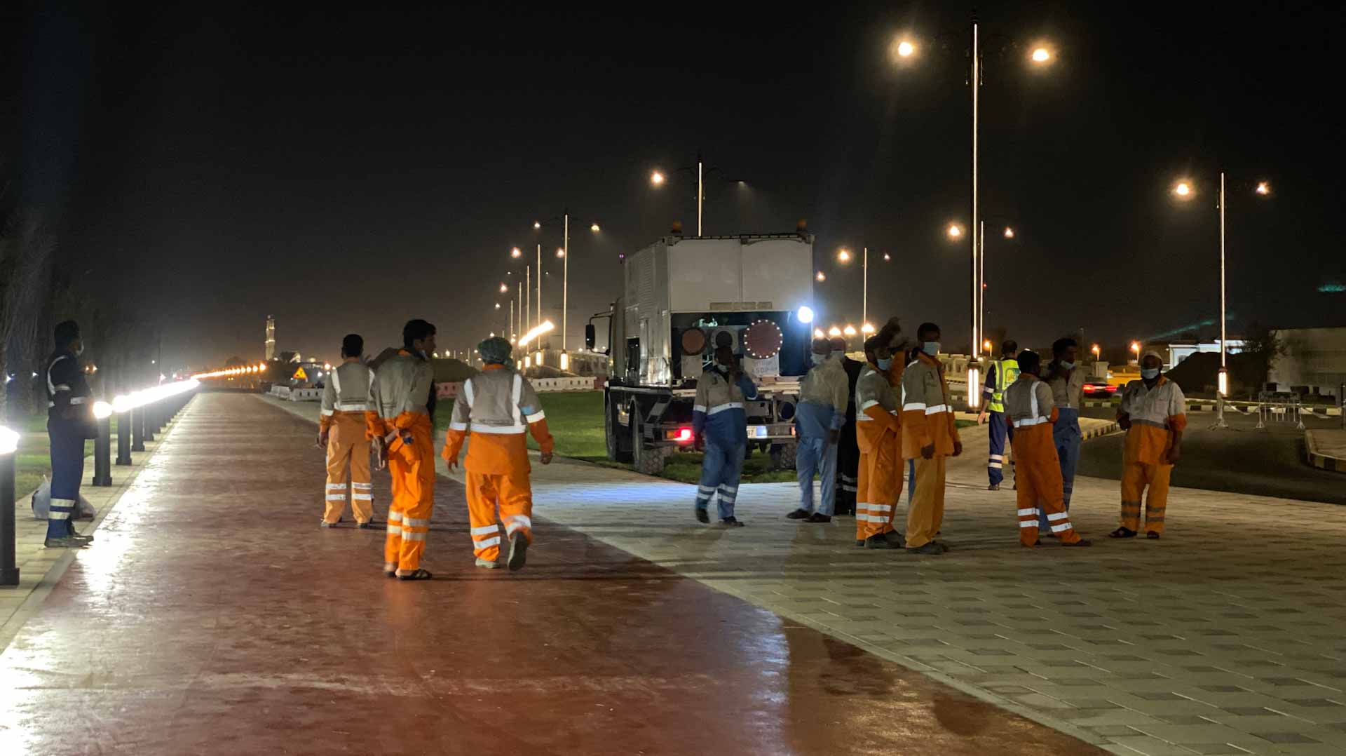 Image for the title: Work crews in Kalba mobilise during midnight for 'Shaheen' 