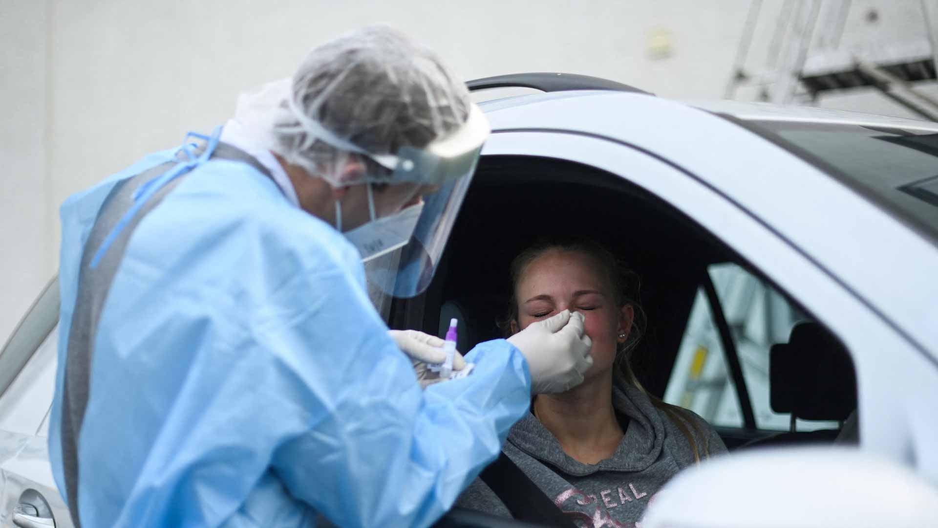 Image for the title: Worldwide coronavirus cases cross 235.08 million 