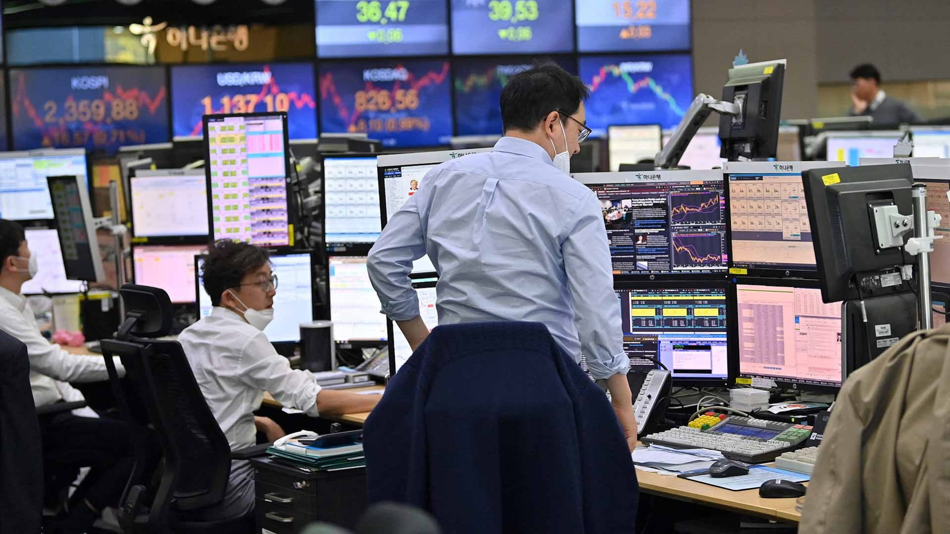 Image for the title: Asian markets accelerate global rally as US default fears recede 