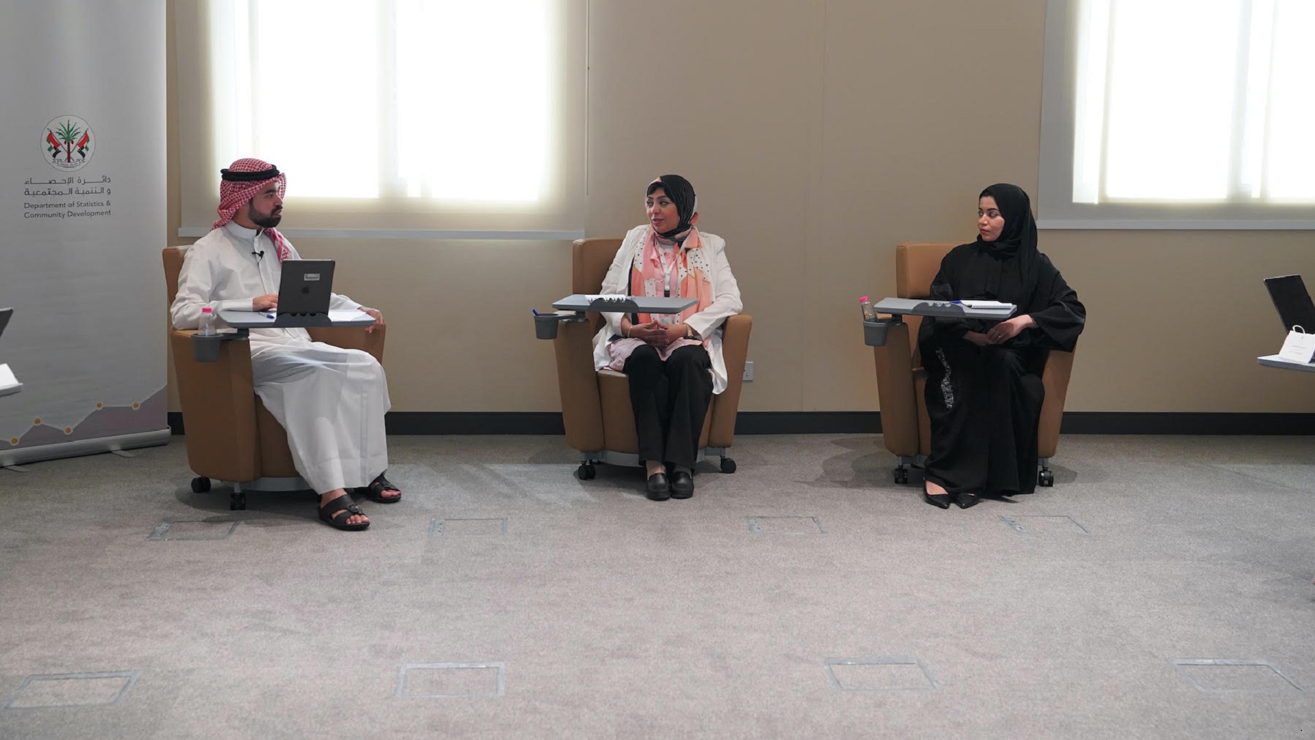 صورة بعنوان: إحصاء الشارقة: تحسين الصحة النفسية بالعمل ينعكس على تنمية المجتمع 