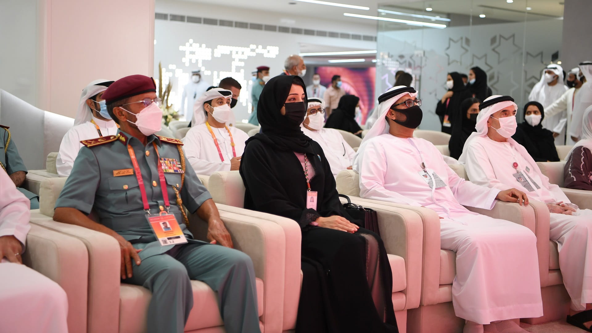 صورة بعنوان: الهاشمي والحمادي ونسيبة يطلعون على جناح فزعة بإكسبو 2020 دبي 