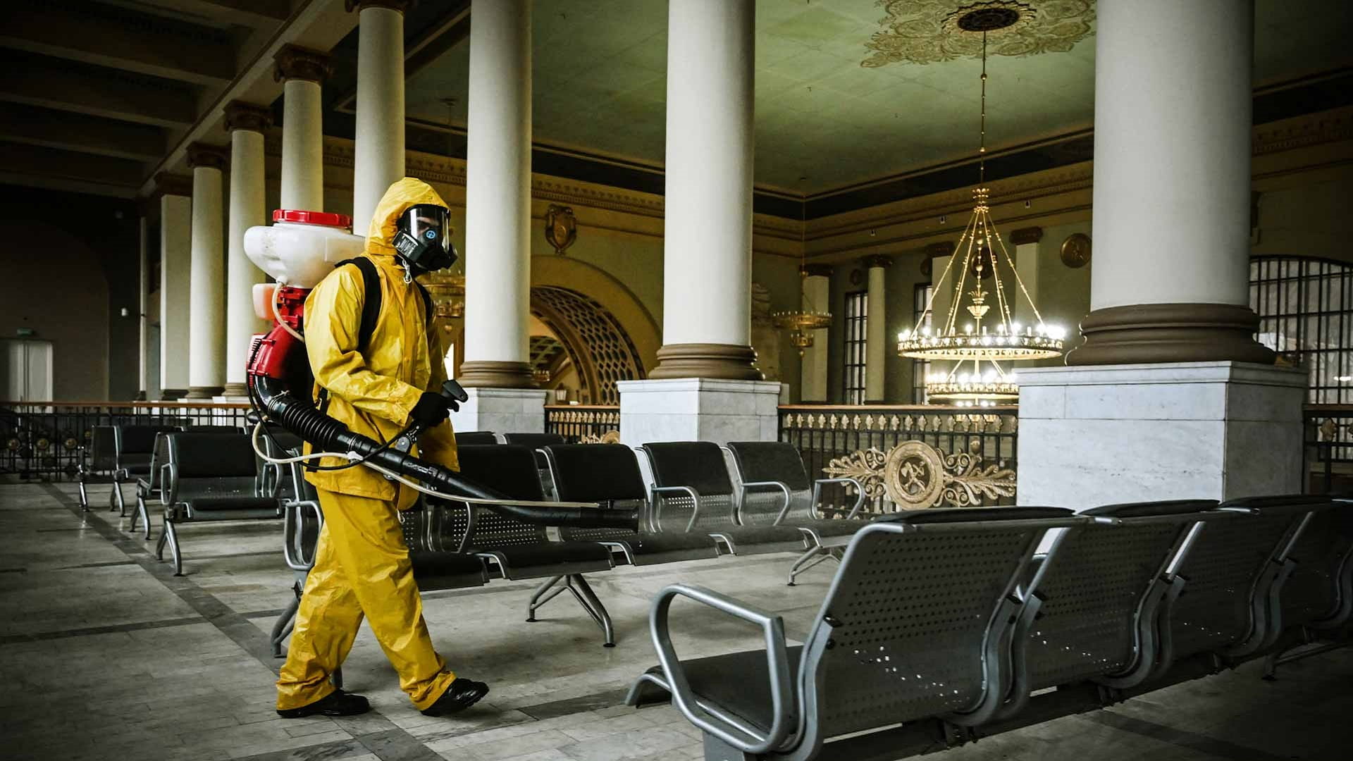 Image for the title: Russia's daily COVID-19 deaths, new cases hit record highs