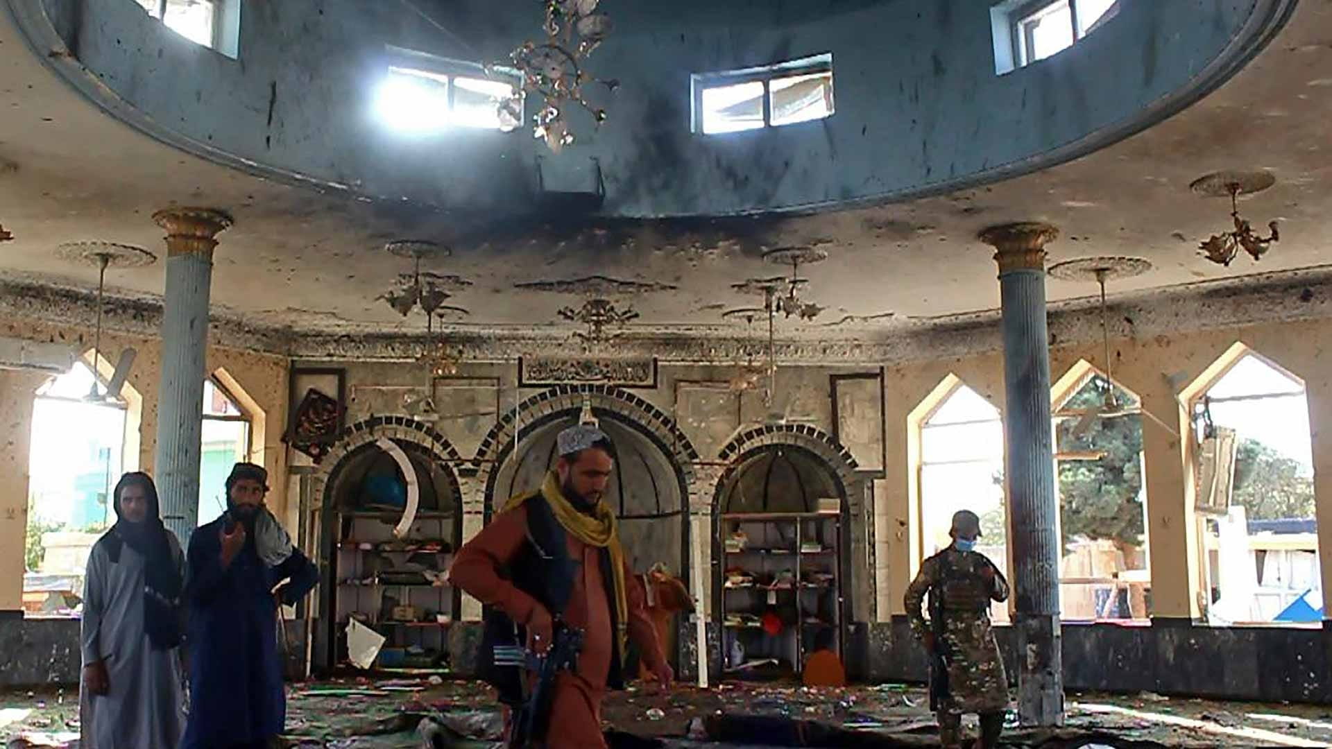 Image for the title: Blast hits mosque in Afghan city of Kandahar; heavy casualties 