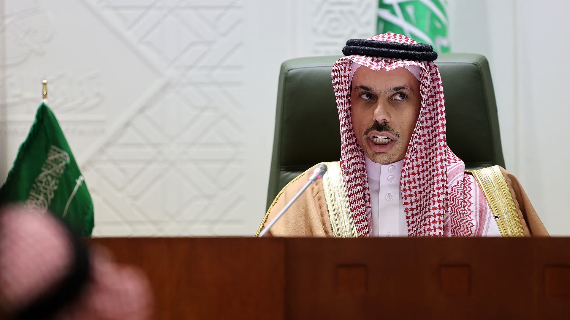 صورة بعنوان: وزير الخارجية السعودي ونظيره الأميركي يبحثان عدداً من القضايا 