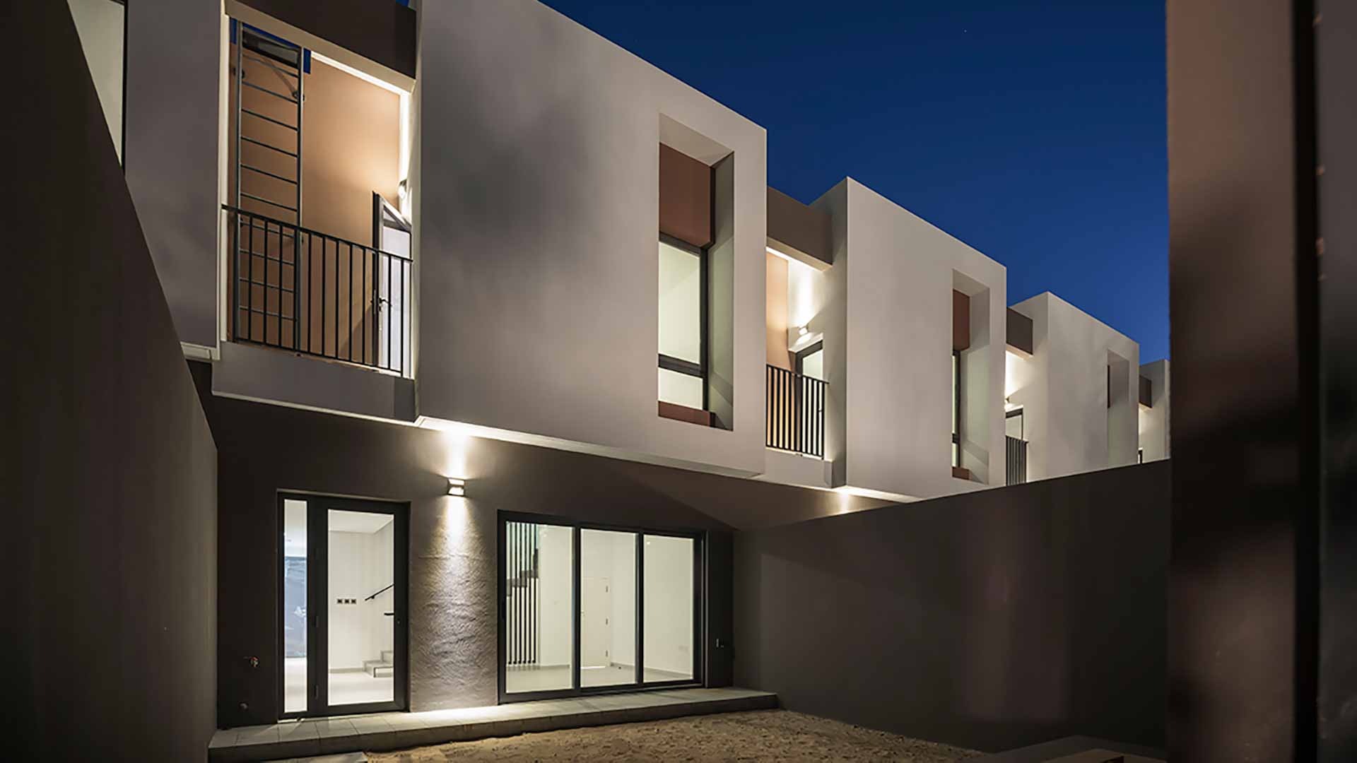 صورة بعنوان: أرادَ تباشر تسليم باقة جديدة من الوحدات السكنية في تجمّع سراب 